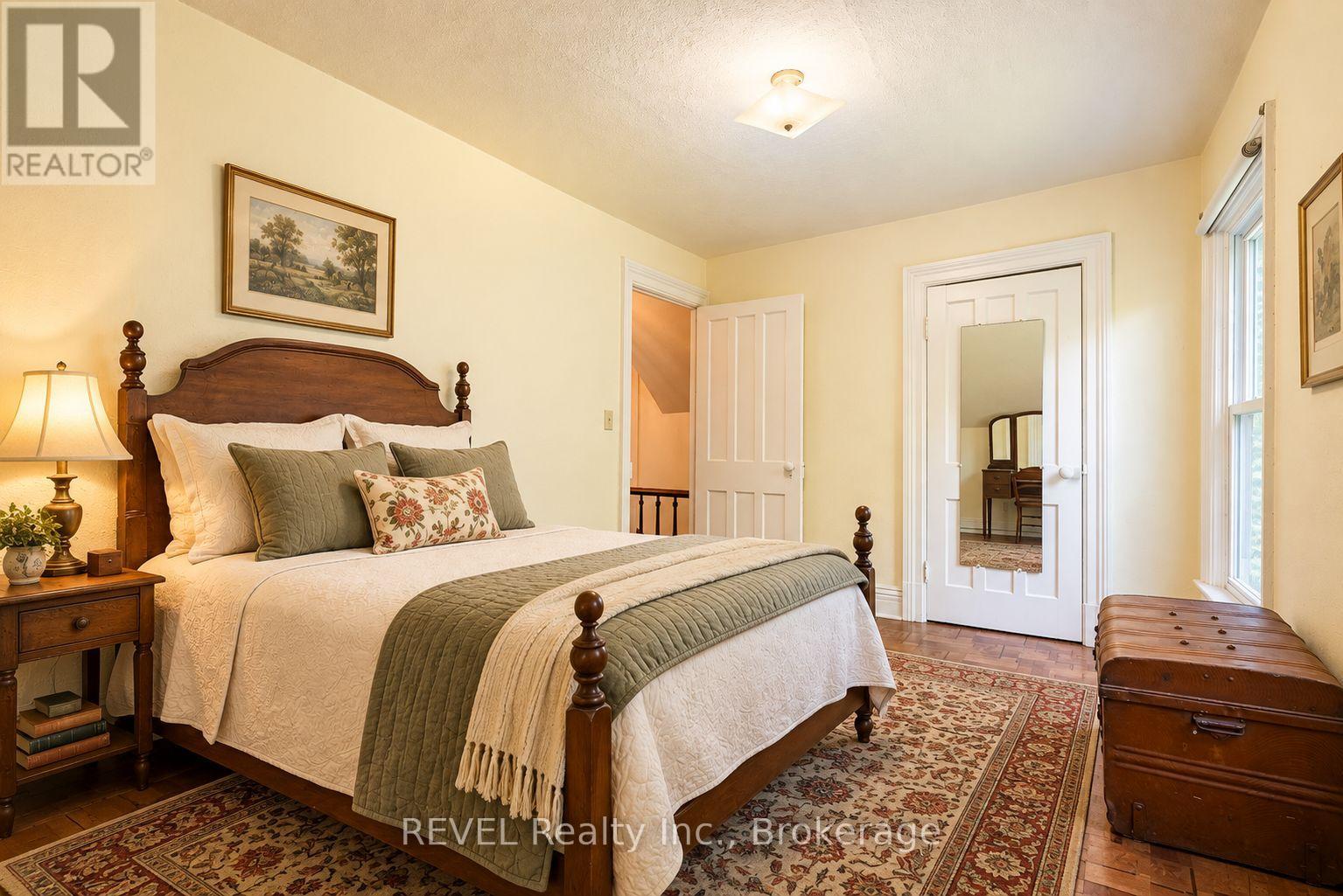1629 Gregory Road, St. Catharines, Ontario  L2R 6P9 - Photo 13 - X13874918