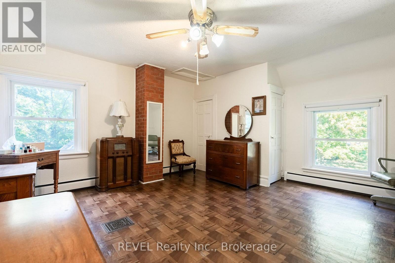 1629 Gregory Road, St. Catharines, Ontario  L2R 6P9 - Photo 16 - X13874918
