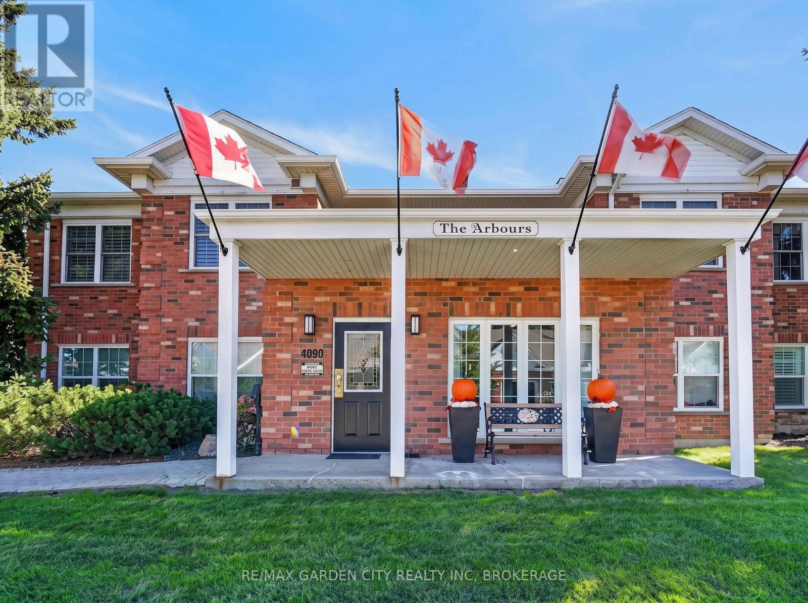 107 - 4090 JOHN CHARLES BOULEVARD, Lincoln, Ontario