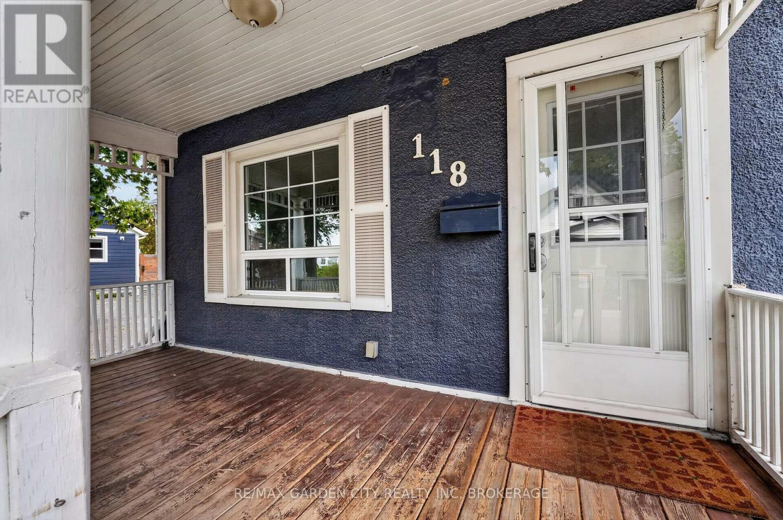 118 Lowell Avenue, St. Catharines, Ontario  L2R 2E2 - Photo 2 - X13875700
