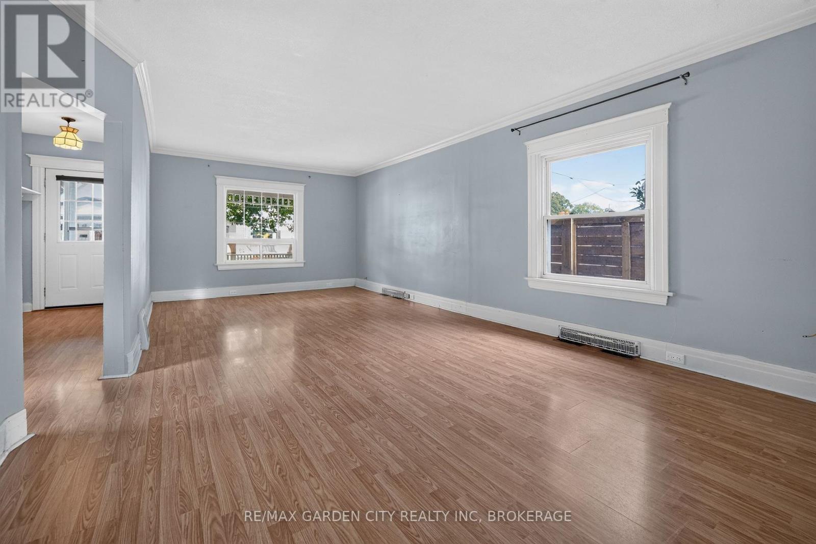 118 Lowell Avenue, St. Catharines, Ontario  L2R 2E2 - Photo 4 - X13875700