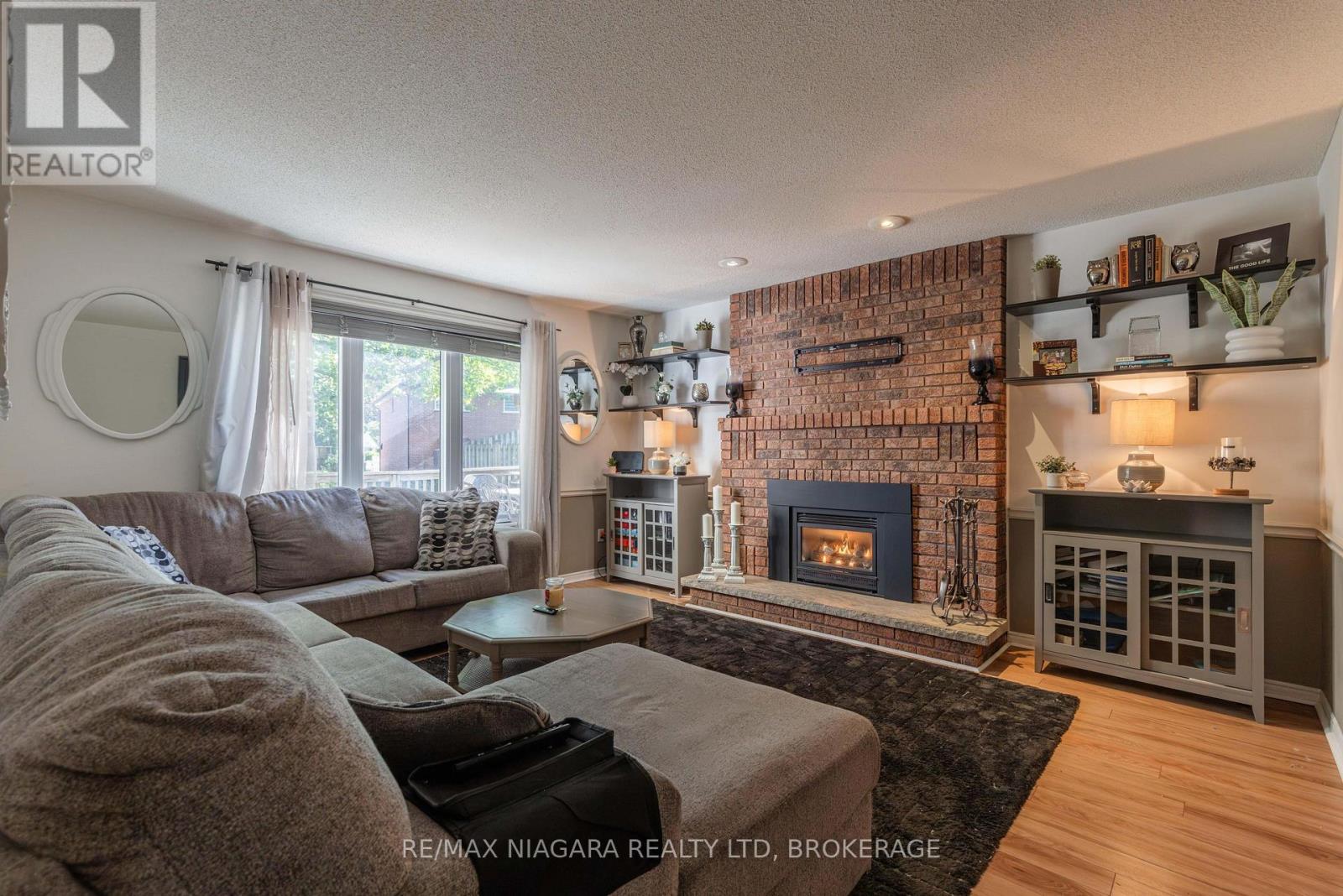 7873 Beaverdams Road, Niagara Falls, Ontario  L2H 1R6 - Photo 6 - X13875752
