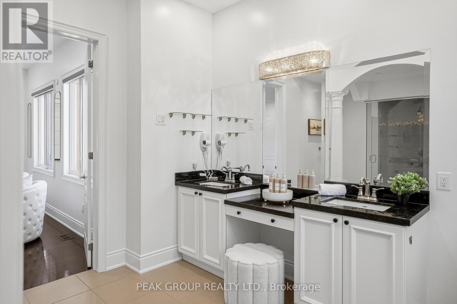 492 Rougemount Drive, Pickering, Ontario  L1W 2B9 - Photo 36 - E13875868