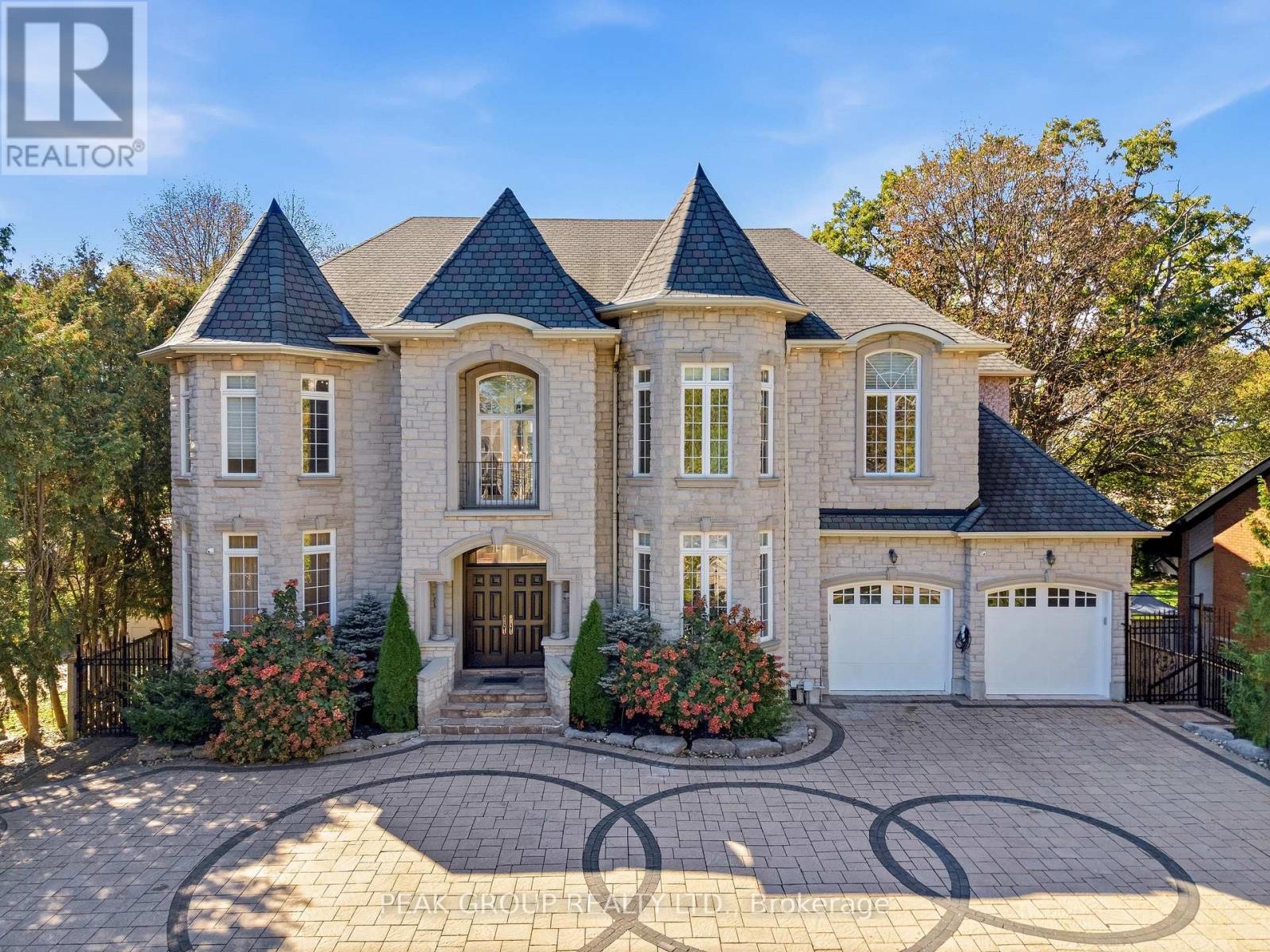 492 Rougemount Drive, Pickering, Ontario  L1W 2B9 - Photo 4 - E13875868