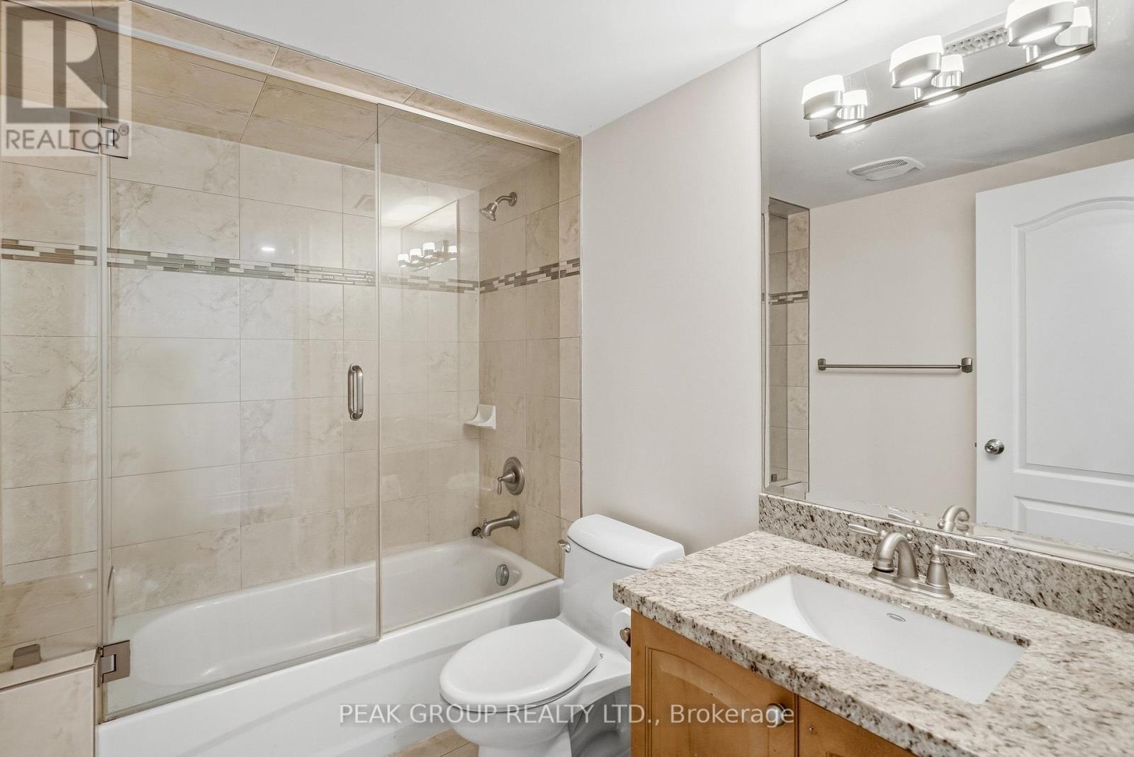 492 Rougemount Drive, Pickering, Ontario  L1W 2B9 - Photo 47 - E13875868