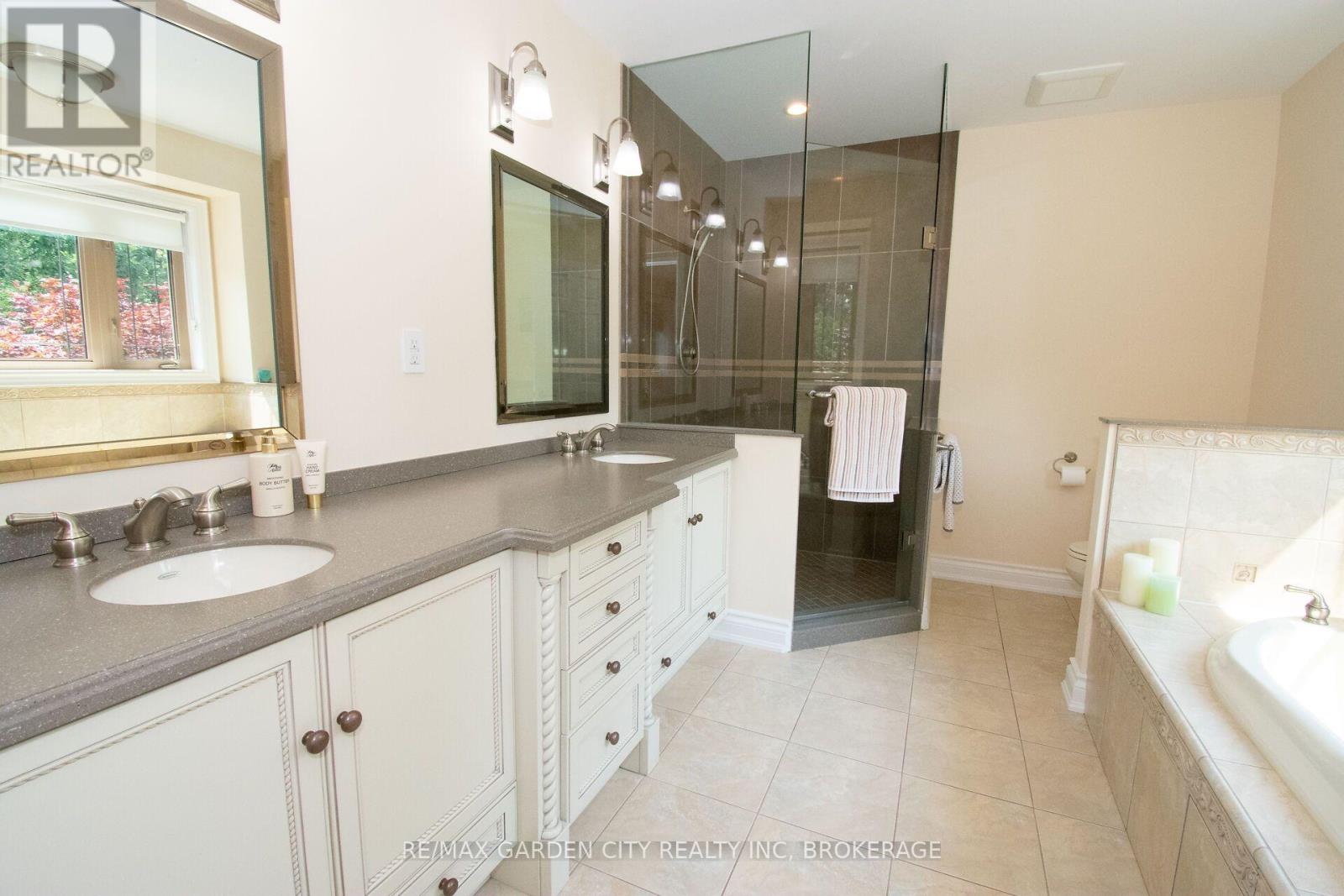 12 Power Glen Road, St. Catharines, Ontario  L2R 0E5 - Photo 25 - X13876322