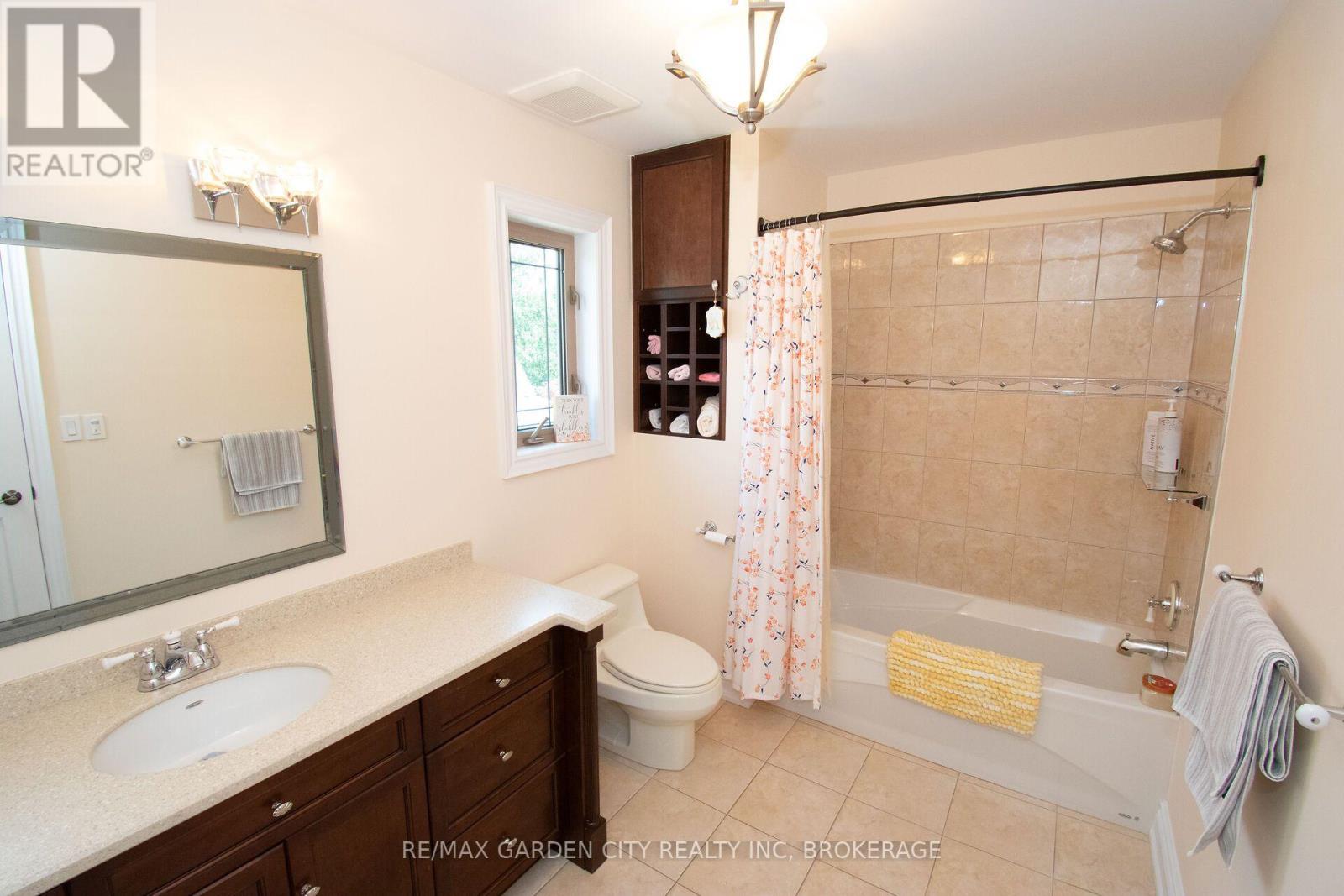 12 Power Glen Road, St. Catharines, Ontario  L2R 0E5 - Photo 27 - X13876322