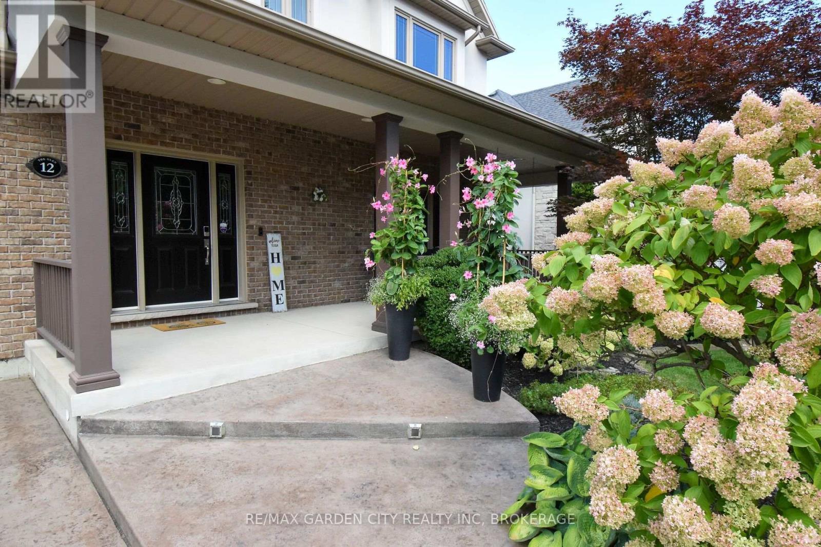 12 Power Glen Road, St. Catharines, Ontario  L2R 0E5 - Photo 3 - X13876322