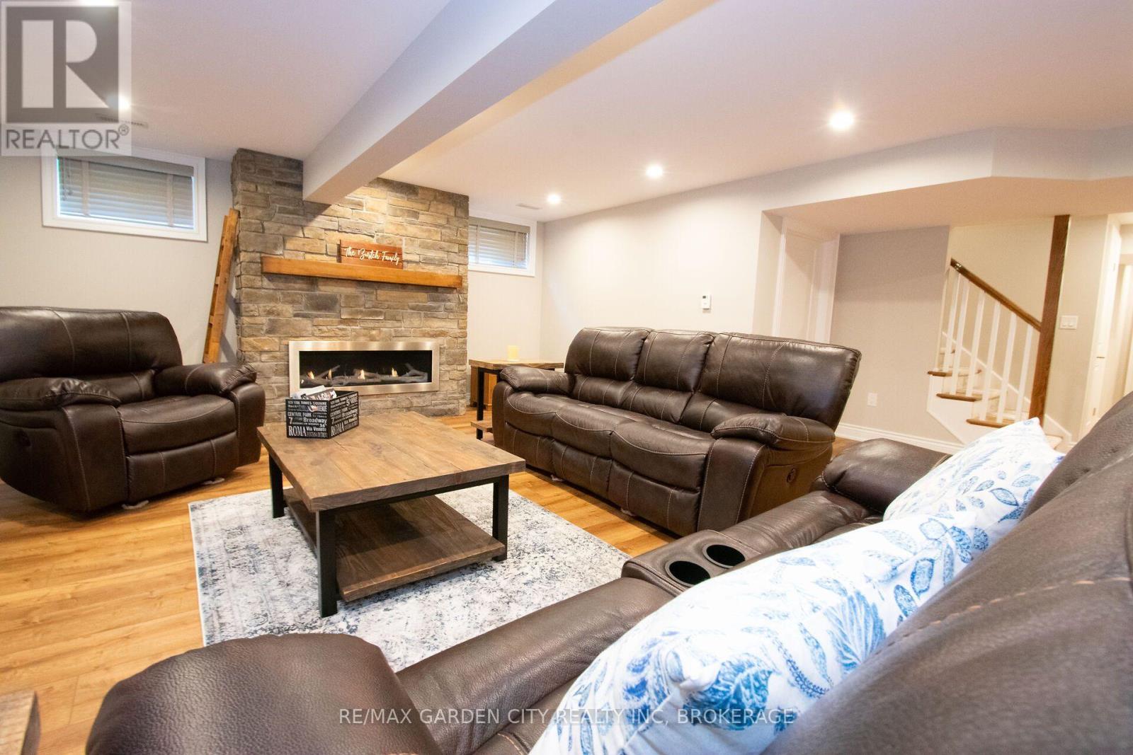 12 Power Glen Road, St. Catharines, Ontario  L2R 0E5 - Photo 30 - X13876322