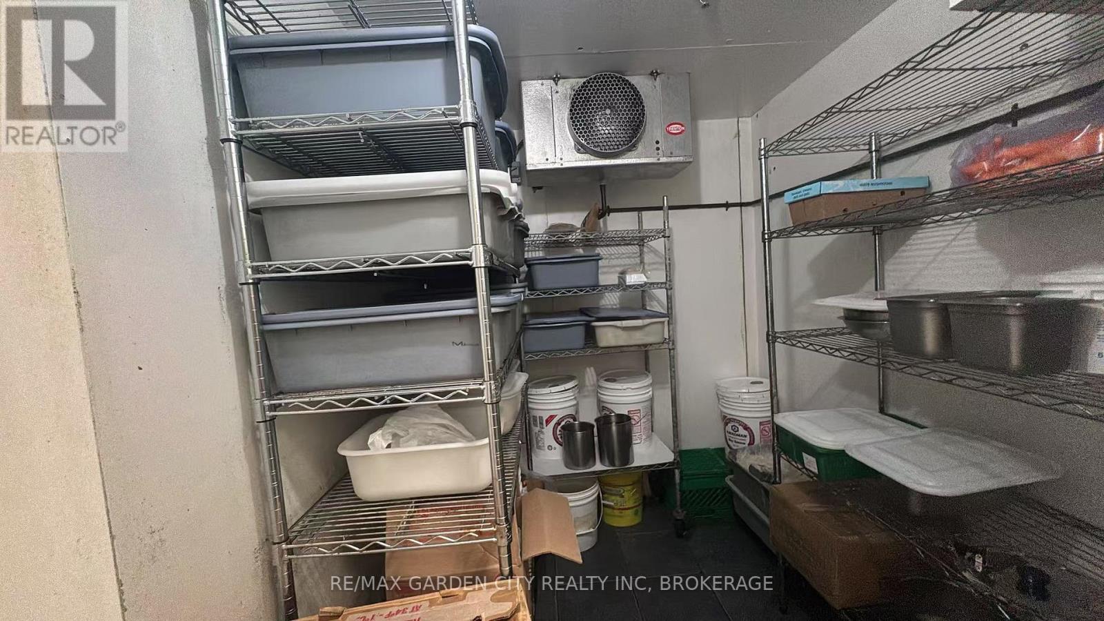 205 - 3714 Portage Road, Niagara Falls, Ontario  L2J 2K9 - Photo 11 - X13876804