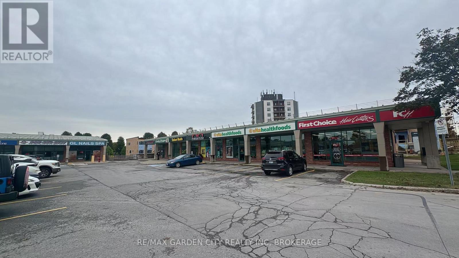 205 - 3714 Portage Road, Niagara Falls, Ontario  L2J 2K9 - Photo 16 - X13876804