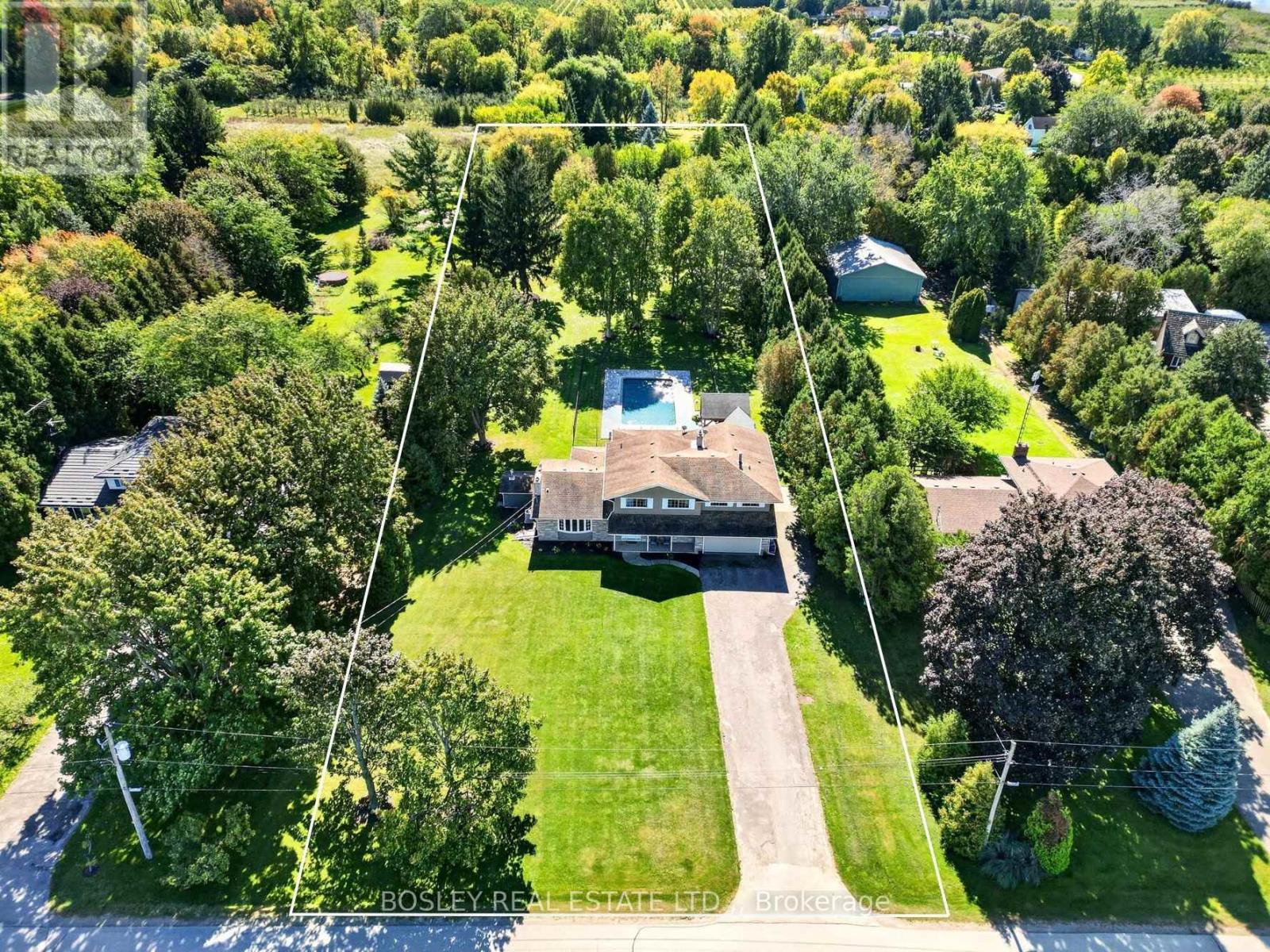 1676 Second Avenue, St. Catharines, Ontario  L2R 6P9 - Photo 2 - X13876942