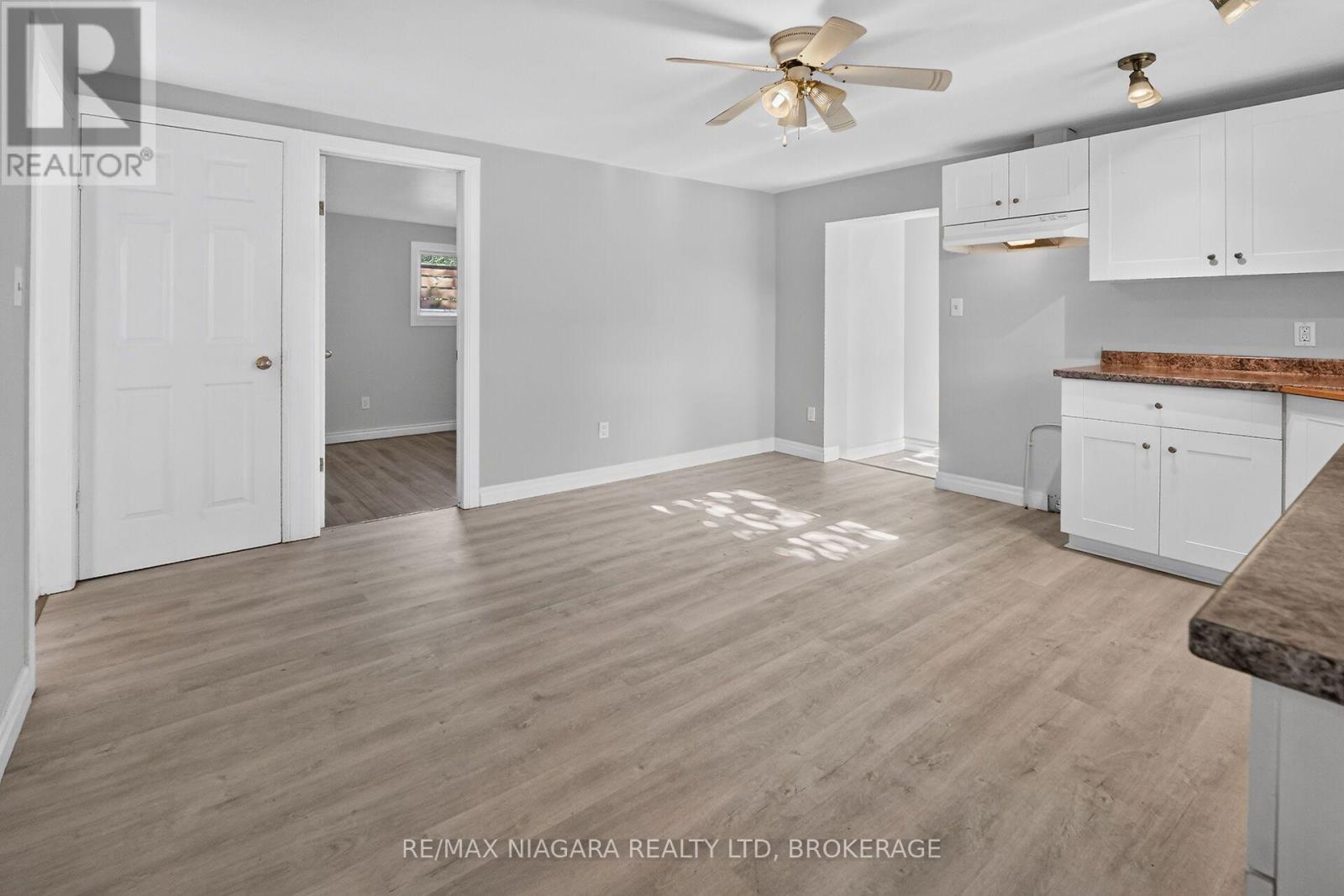 15 Adelaide Street, Grimsby, Ontario  L3M 1X2 - Photo 6 - X13877112