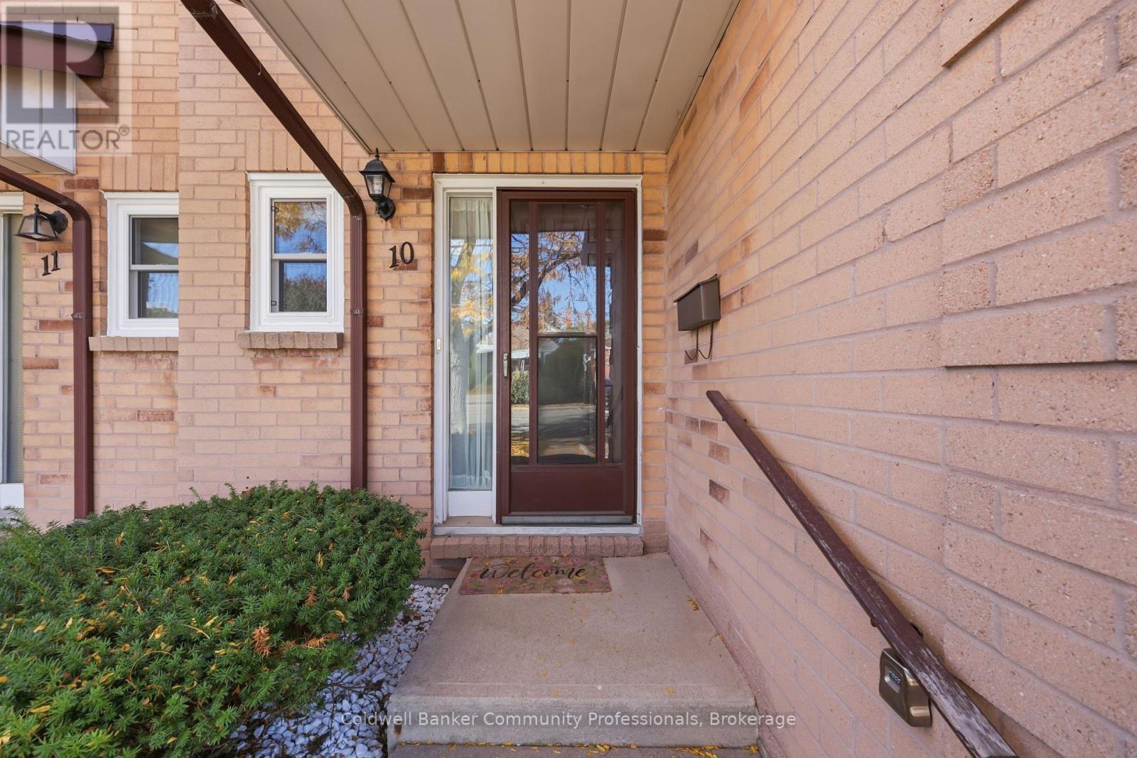 10 - 14 Brucedale Avenue E, Hamilton, Ontario  L9A 1M8 - Photo 4 - X13877782