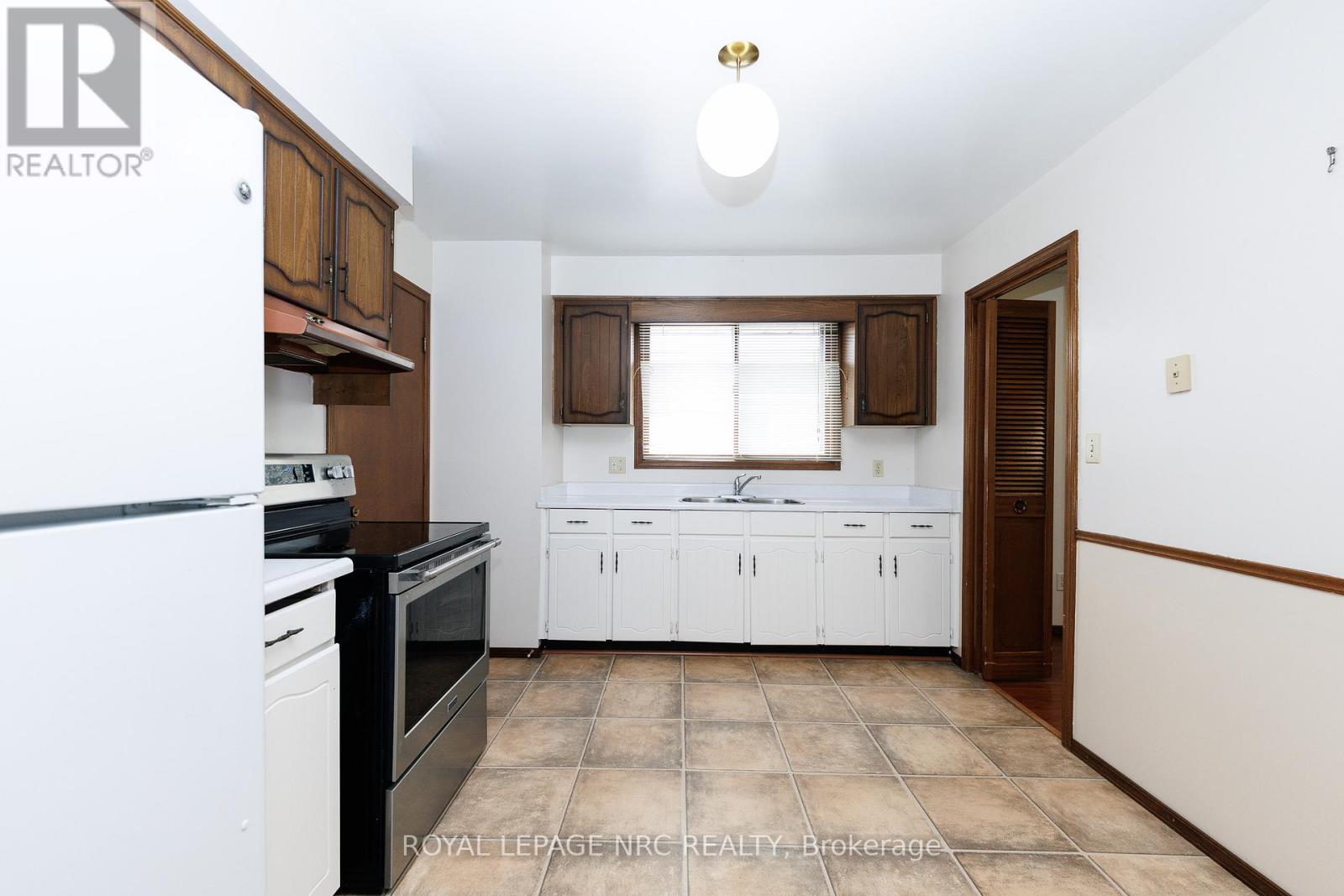 105 Hillview Road, St. Catharines, Ontario  L2S 1S8 - Photo 13 - X13878292