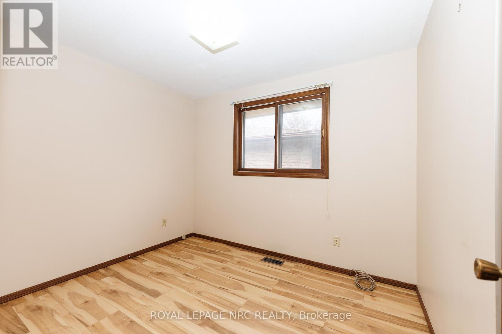 105 Hillview Road, St. Catharines, Ontario  L2S 1S8 - Photo 14 - X13878292