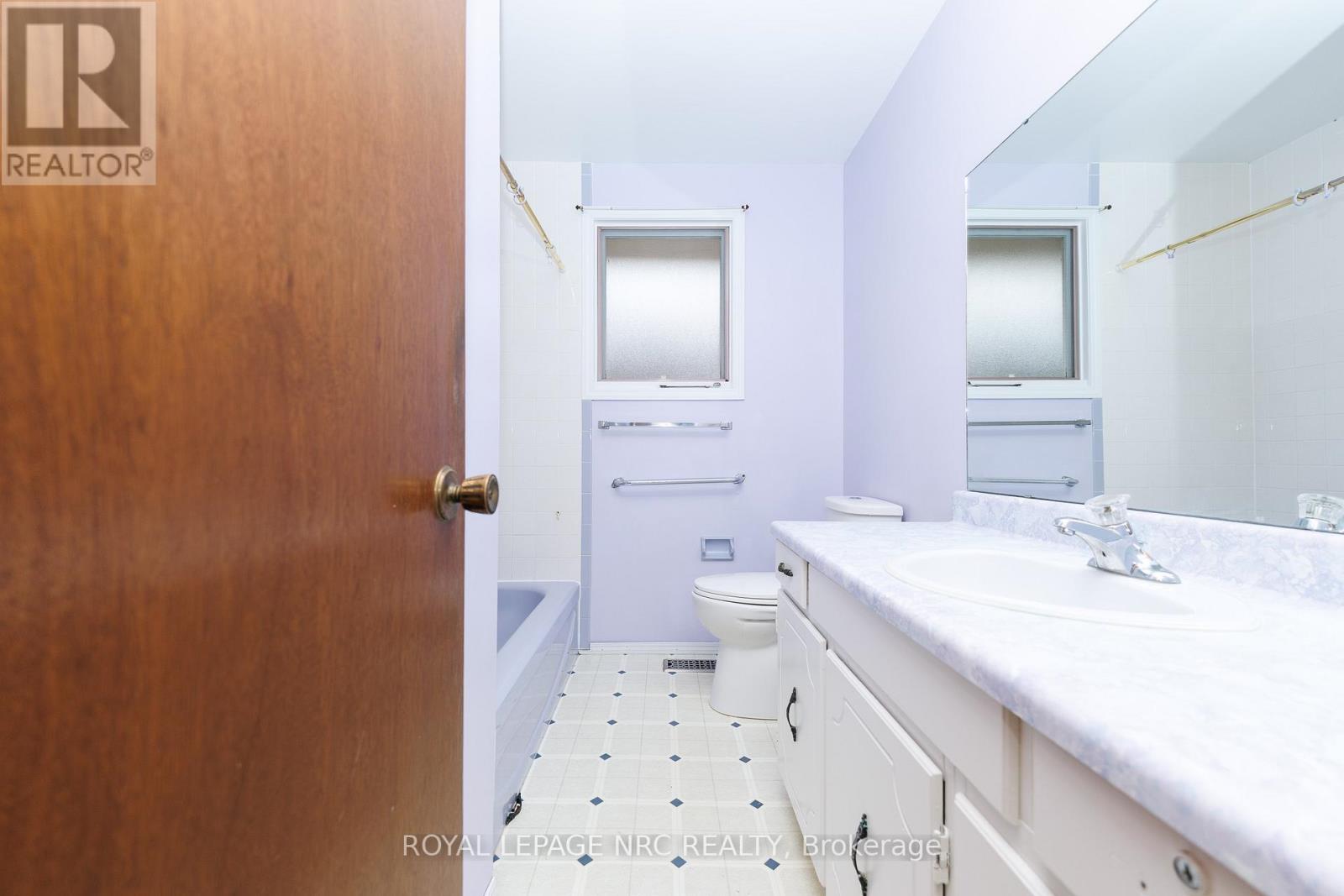 105 Hillview Road, St. Catharines, Ontario  L2S 1S8 - Photo 17 - X13878292