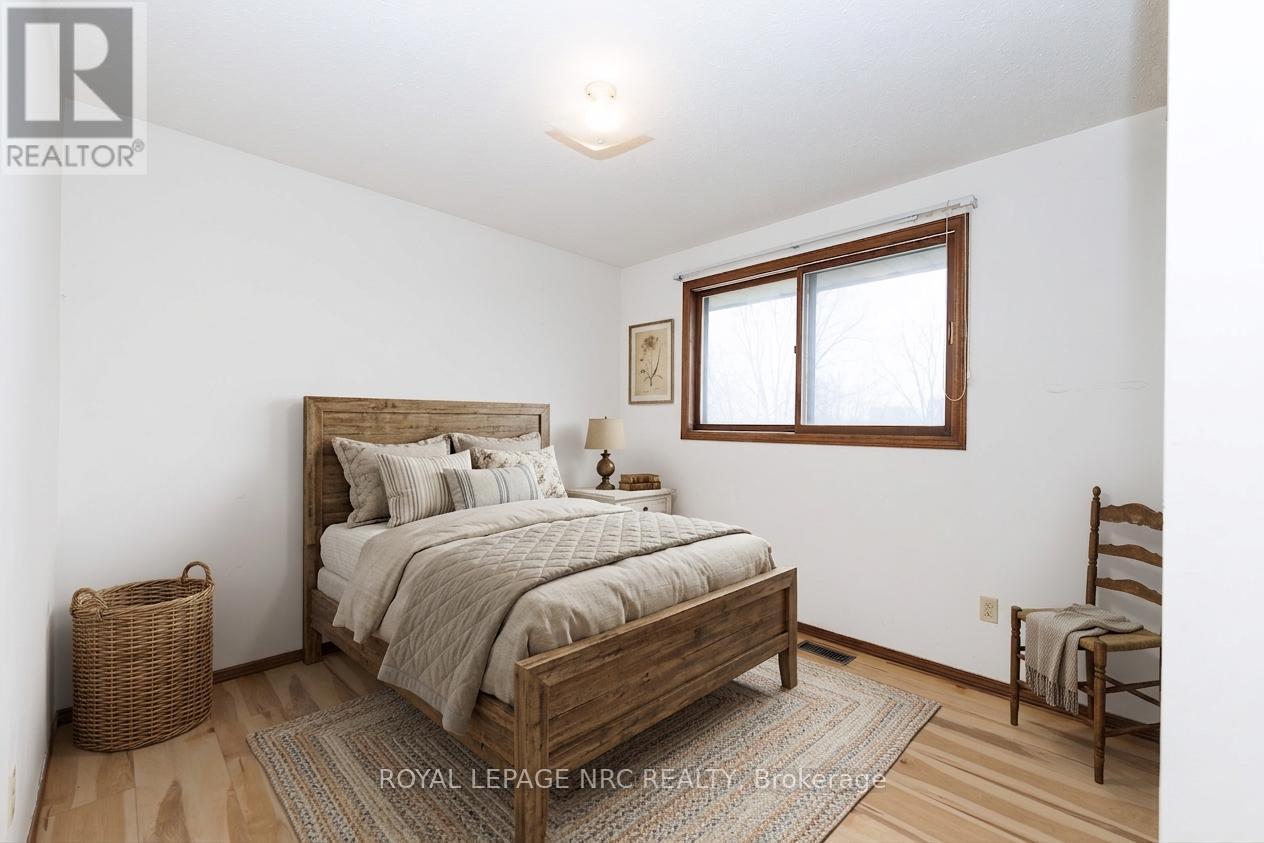 105 Hillview Road, St. Catharines, Ontario  L2S 1S8 - Photo 18 - X13878292