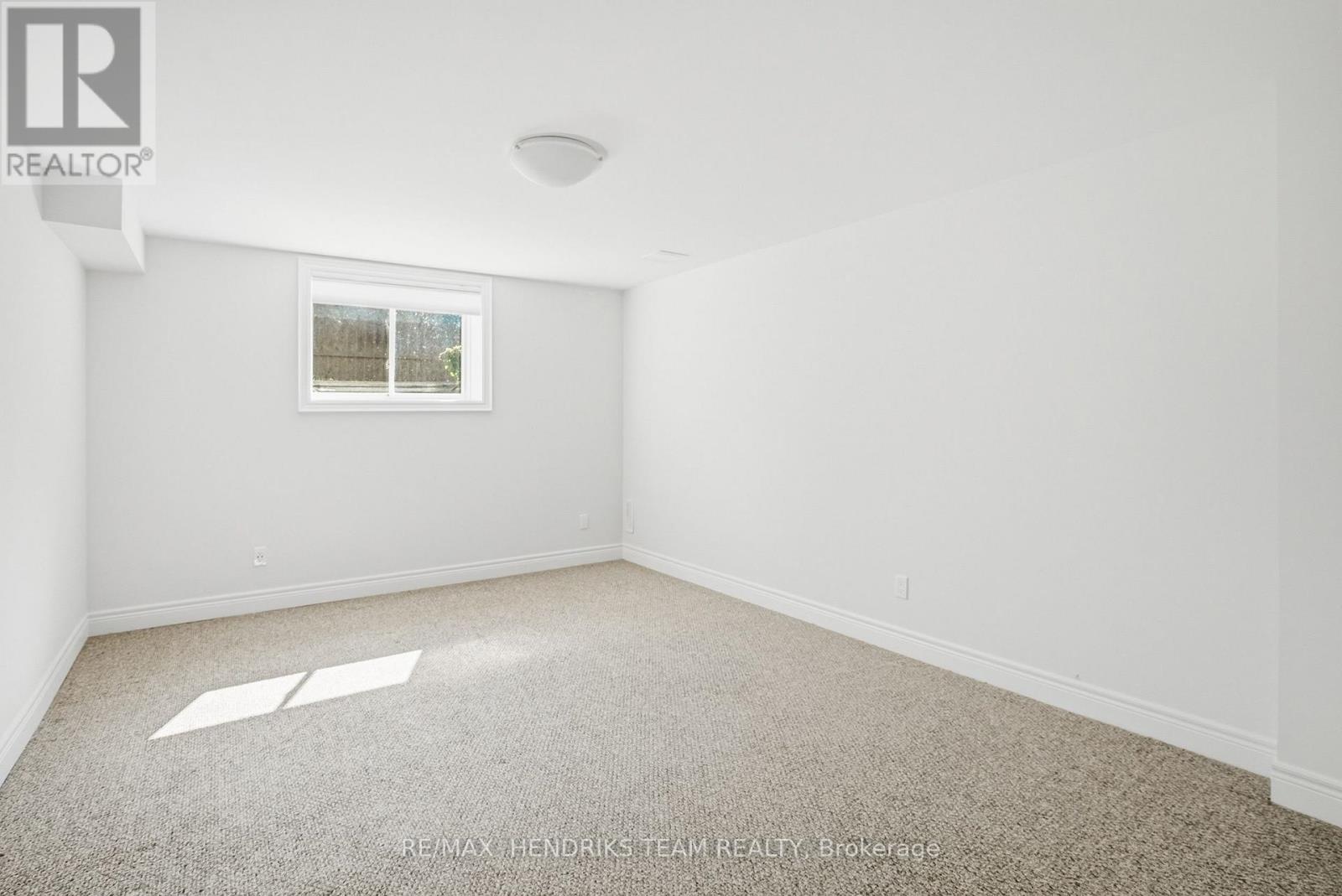 13 Turbinia Court, Grimsby, Ontario  L3M 0H8 - Photo 31 - X13878786