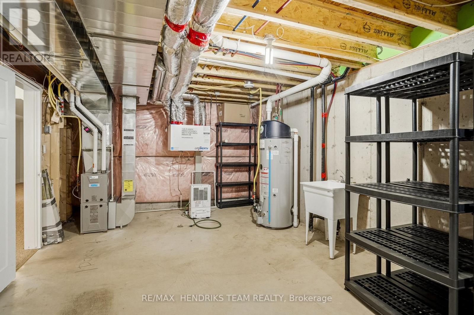 13 Turbinia Court, Grimsby, Ontario  L3M 0H8 - Photo 35 - X13878786