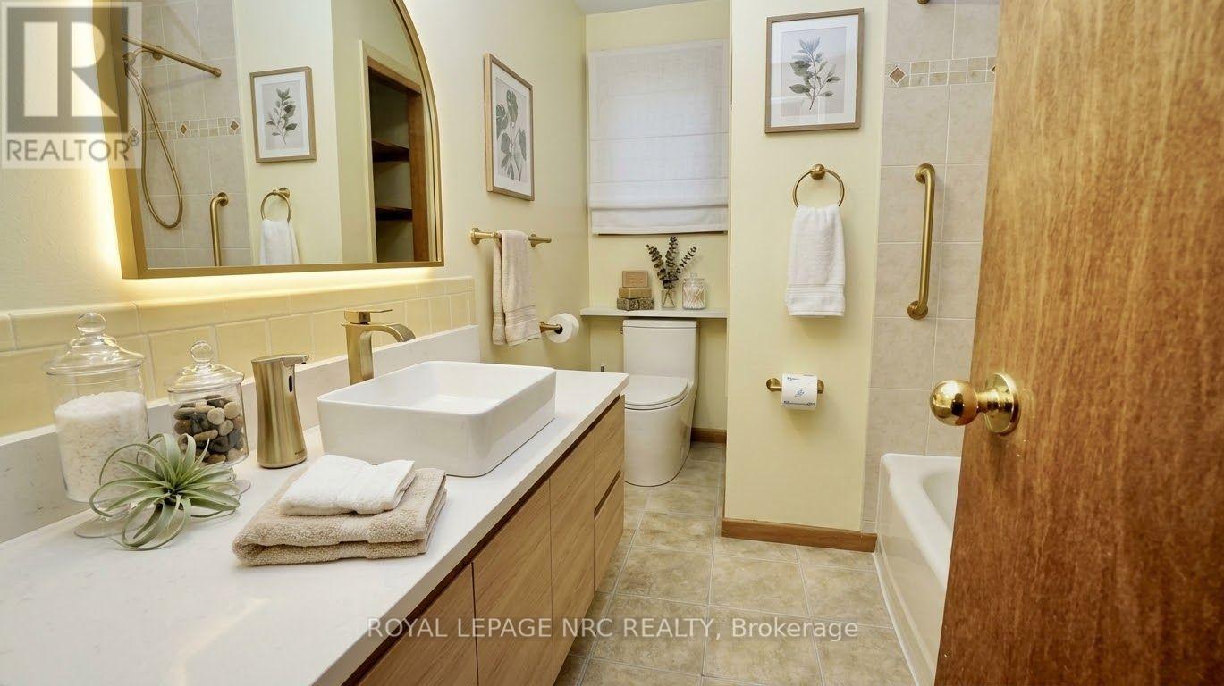 7030 Whitman Avenue, Niagara Falls, Ontario  L2G 5B6 - Photo 24 - X13878914