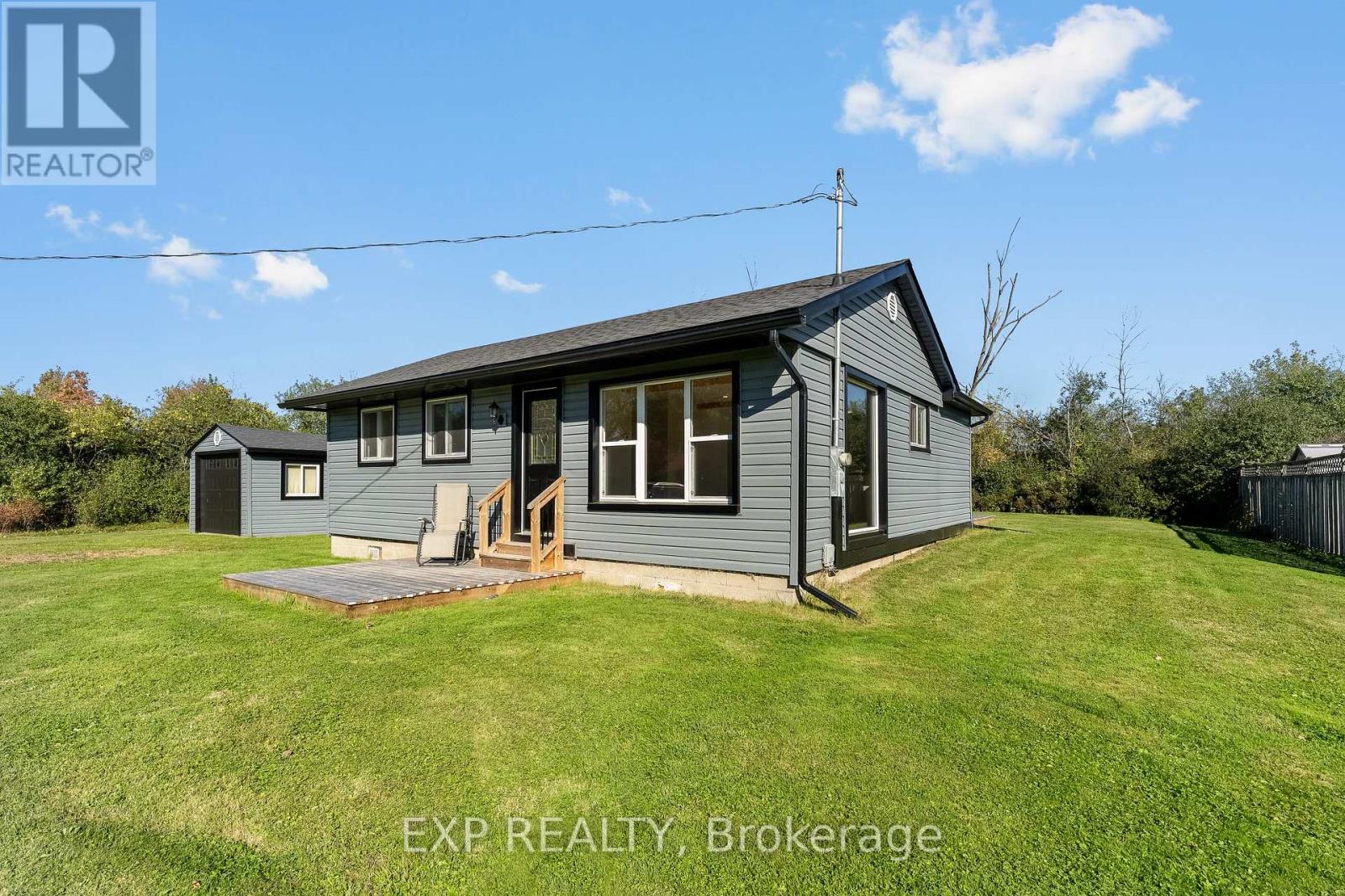 412 Windmill Point Road N, Fort Erie, Ontario  L0S 1N0 - Photo 3 - X13879428