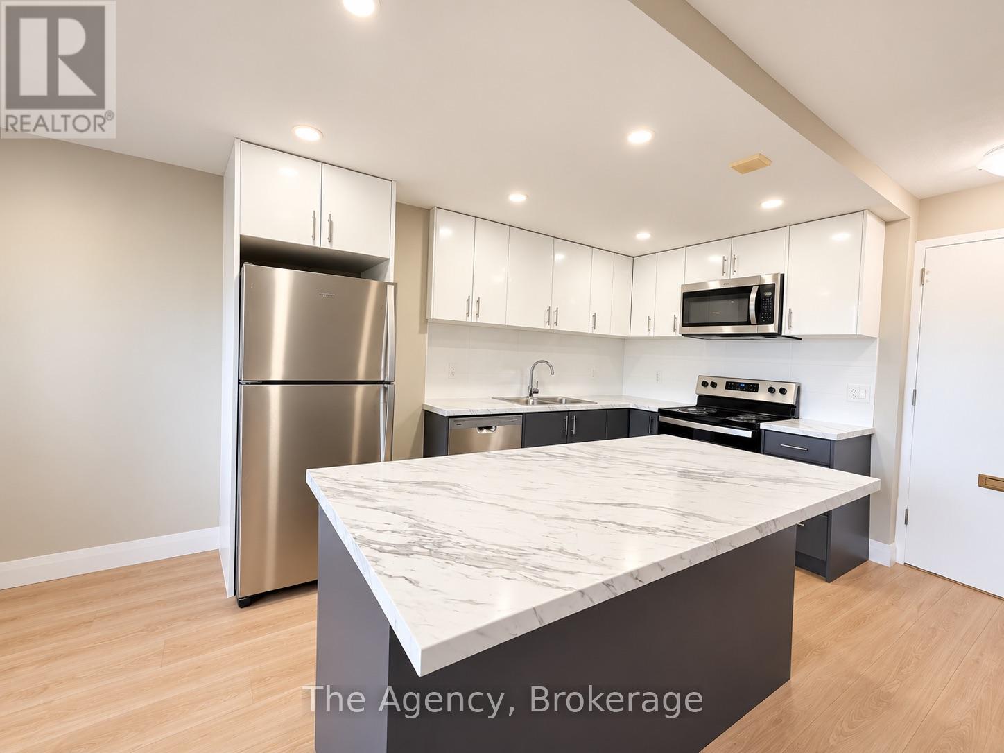 309 - 45 Paisley Boulevard W, Mississauga, Ontario  L5B 1E4 - Photo 8 - W13879596