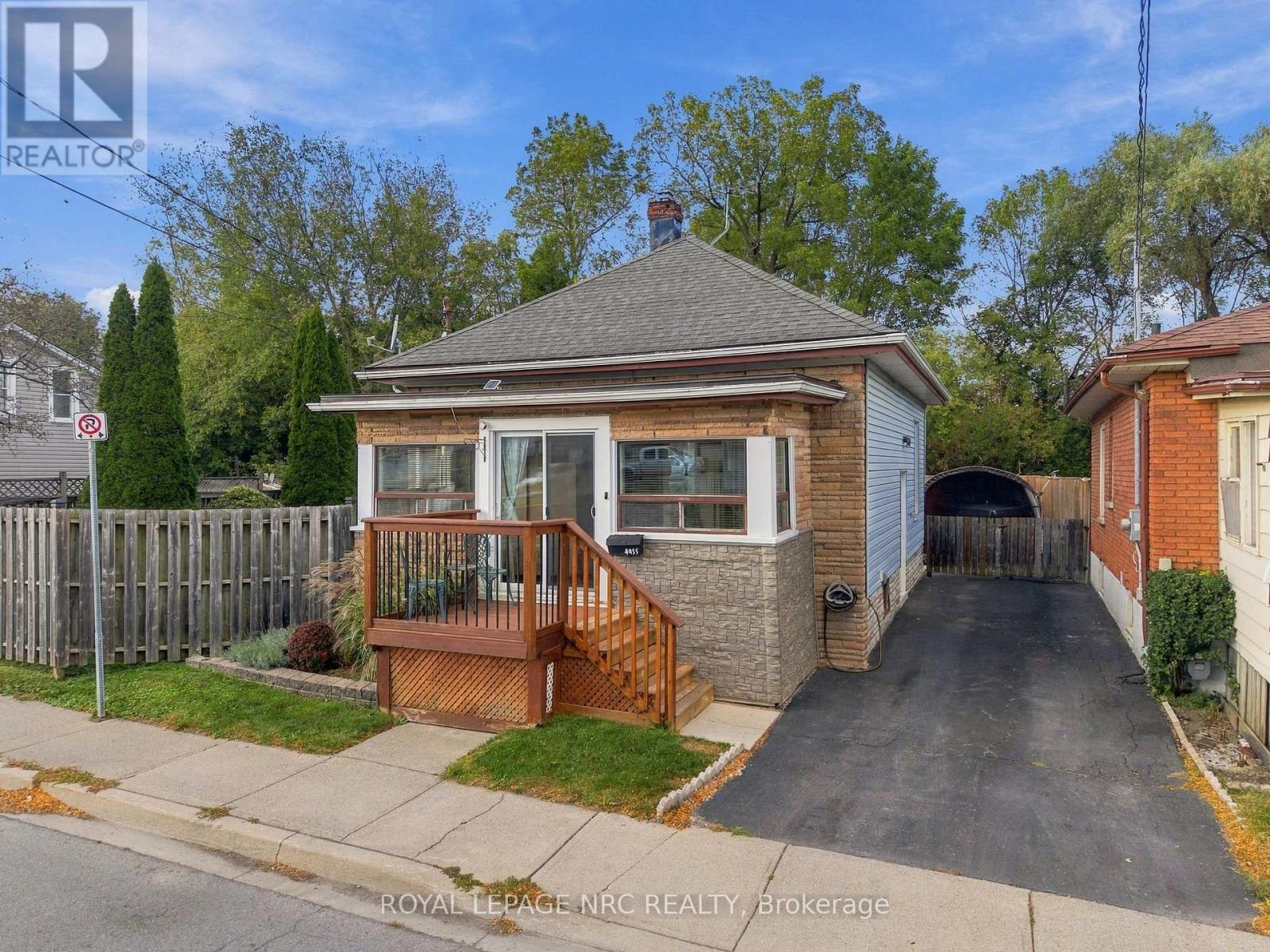 4455 PARK STREET E, Niagara Falls, Ontario