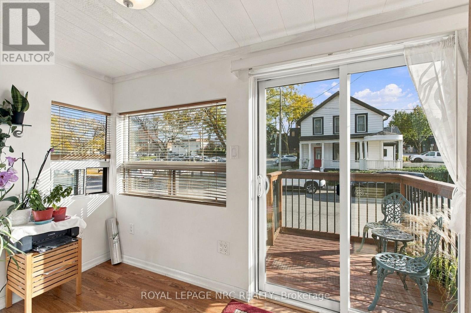 4455 Park Street E, Niagara Falls, Ontario  L2E 2P4 - Photo 4 - X13879664