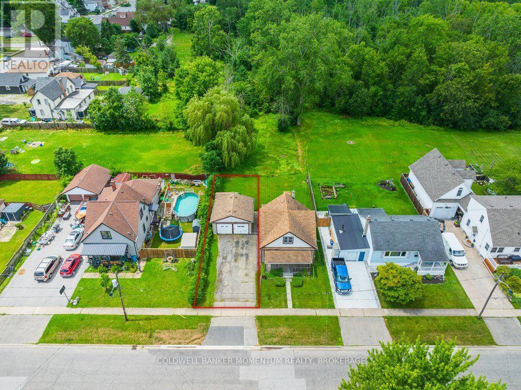 16 PIETZ AVENUE, Welland, Ontario
