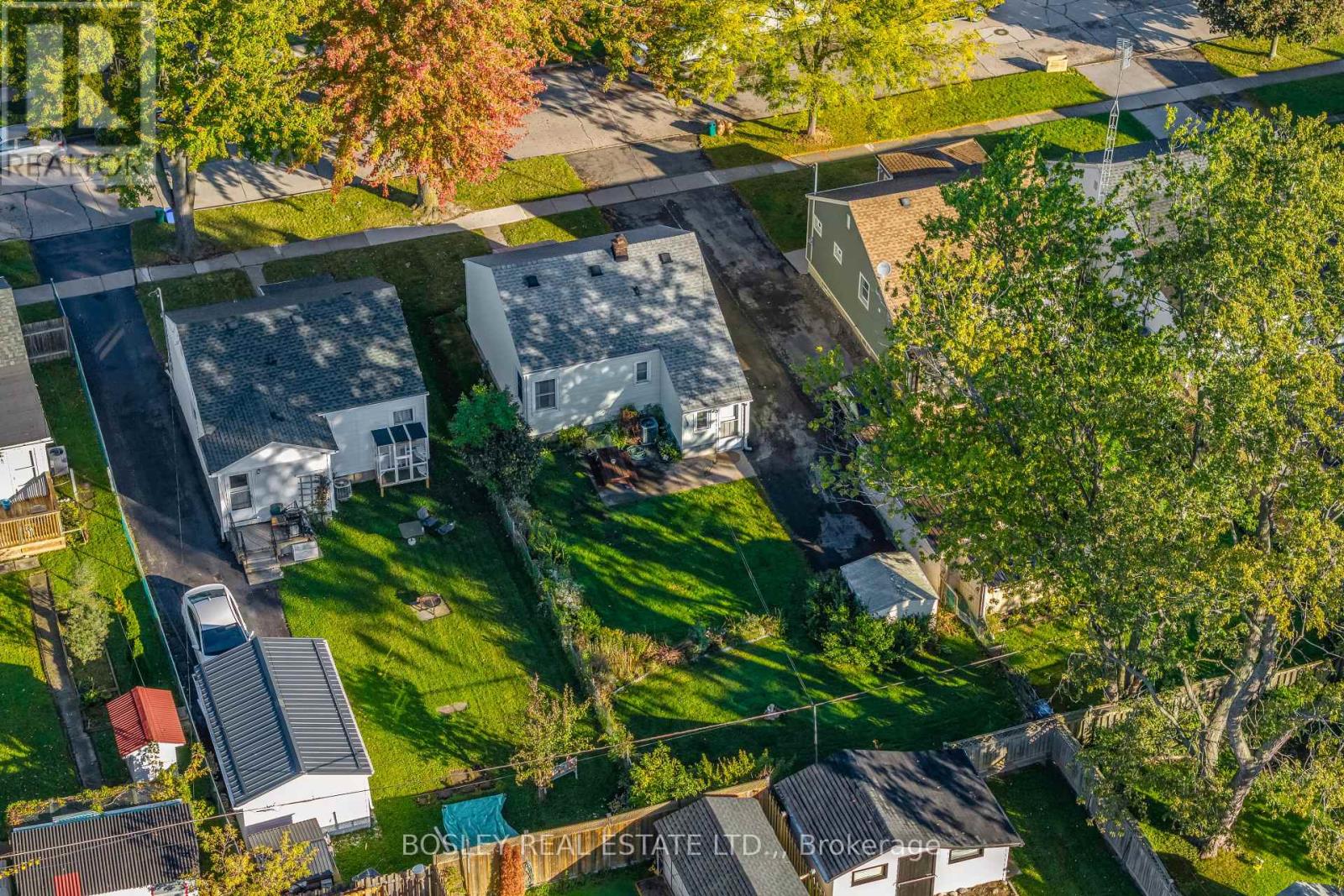 13 Hilda Street, St. Catharines, Ontario  L2S 1Z7 - Photo 2 - X13880396