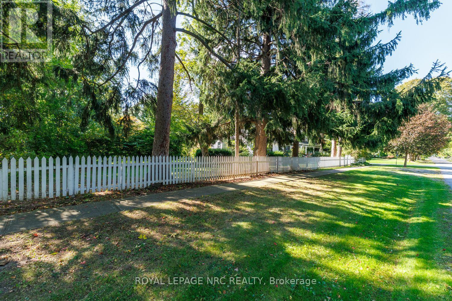 292 Johnson Street S, Niagara-On-The-Lake, Ontario  L0S 1J0 - Photo 36 - X13880456