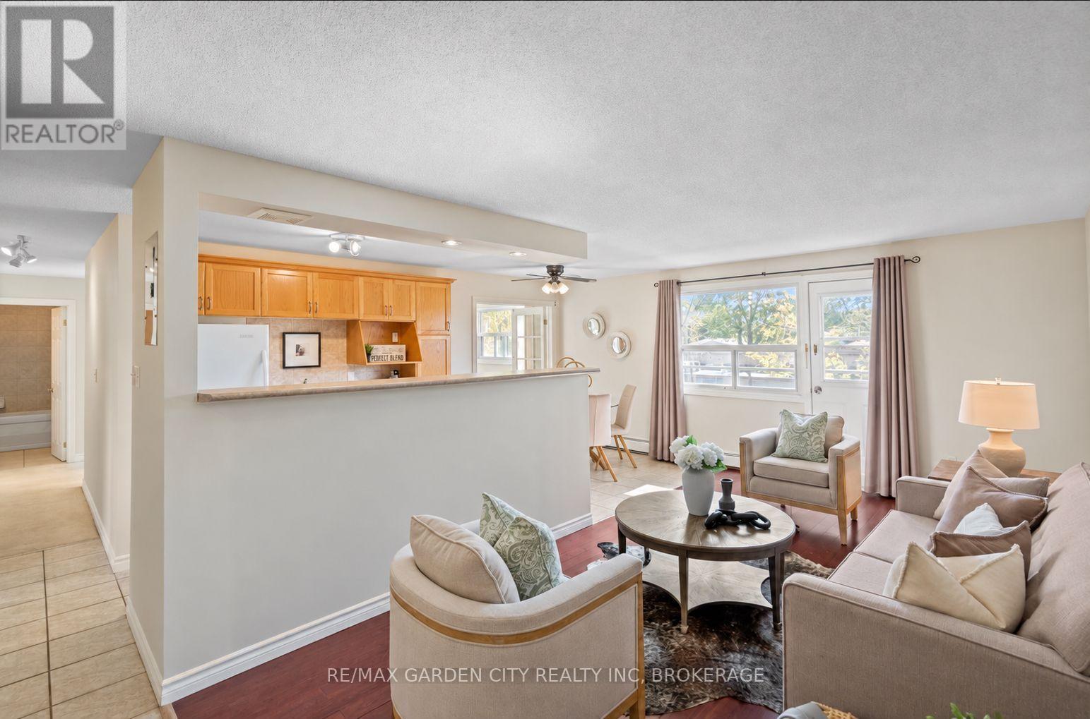 211 - 264 OAKDALE AVENUE, St. Catharines, Ontario