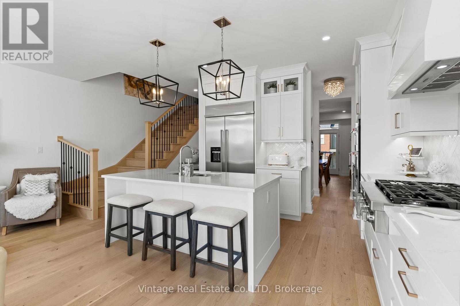24 Willow Bank Common, St. Catharines, Ontario  L2S 4C8 - Photo 3 - X13880818