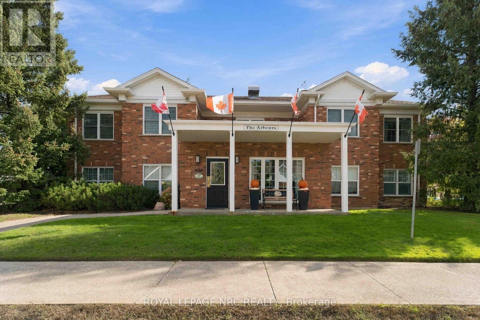 104 - 4090 JOHN CHARLES BOULEVARD, Lincoln, Ontario