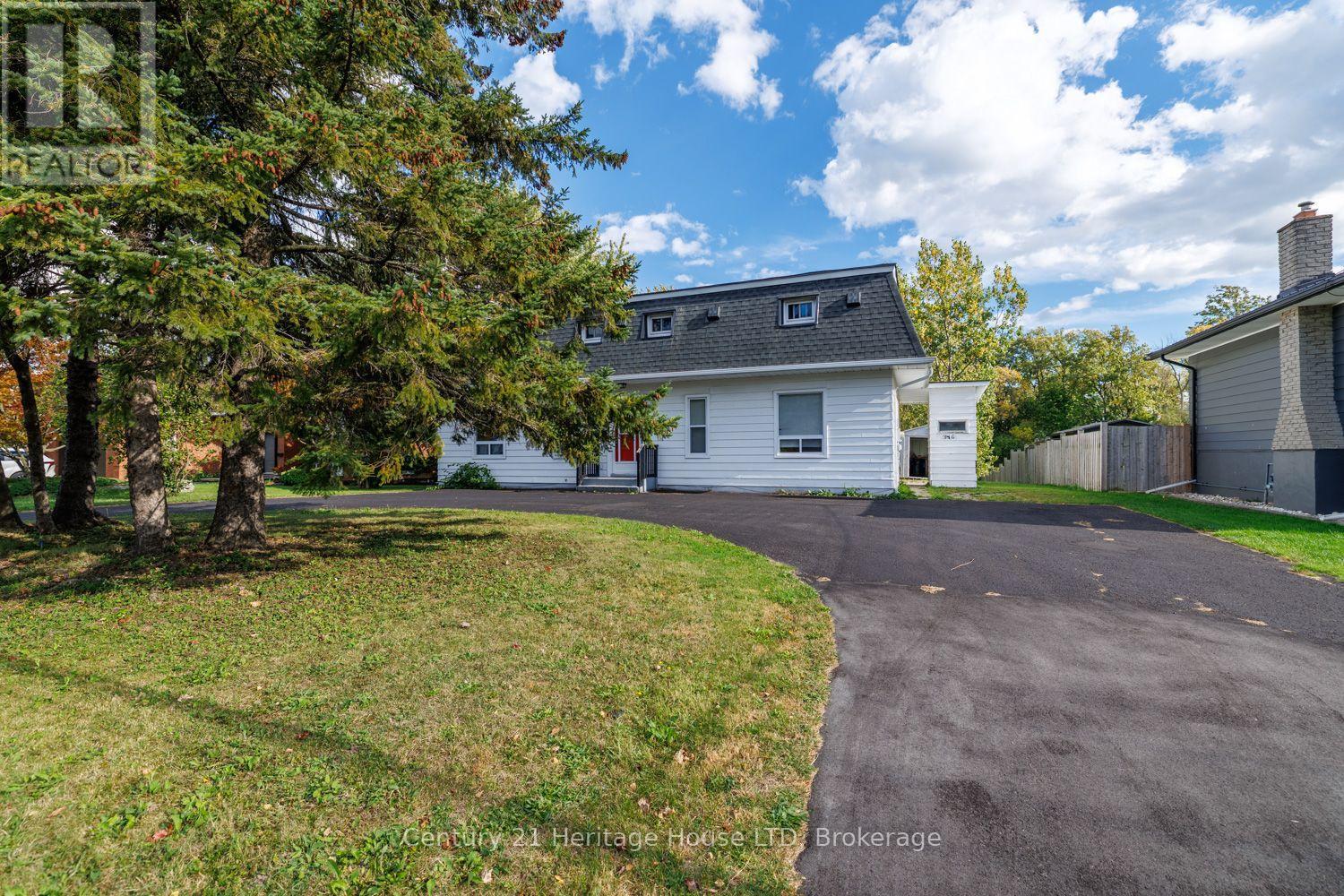 346 Albany Street, Fort Erie, Ontario  L2A 1L9 - Photo 2 - X13881938