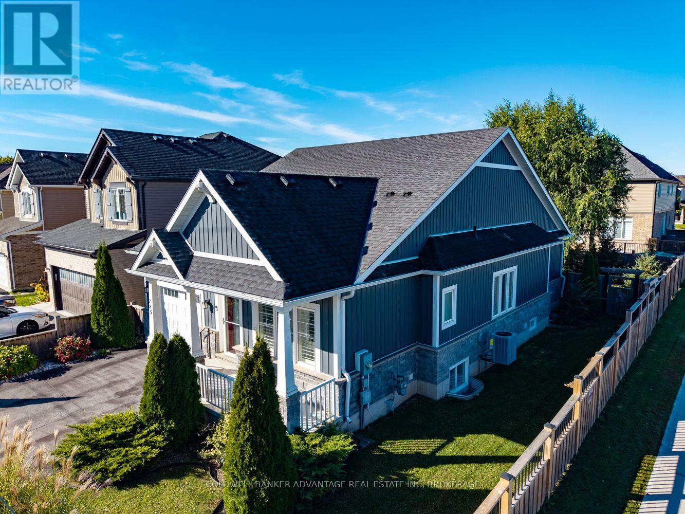 285 South Pelham Road, Welland, Ontario  L3C 0E6 - Photo 2 - X13882076