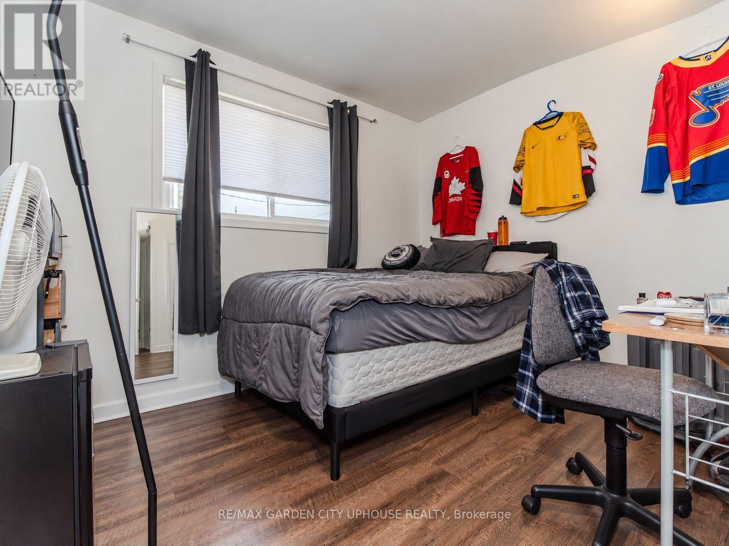 2 Treeview Place, St. Catharines, Ontario  L2T 1T6 - Photo 8 - X13882492