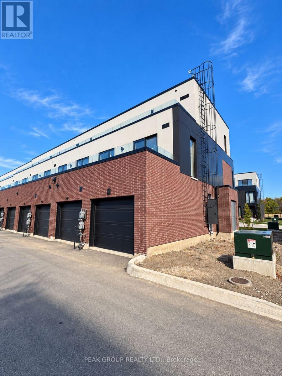 83 Everett Common, St. Catharines, Ontario  L2P 0H1 - Photo 3 - X13882600