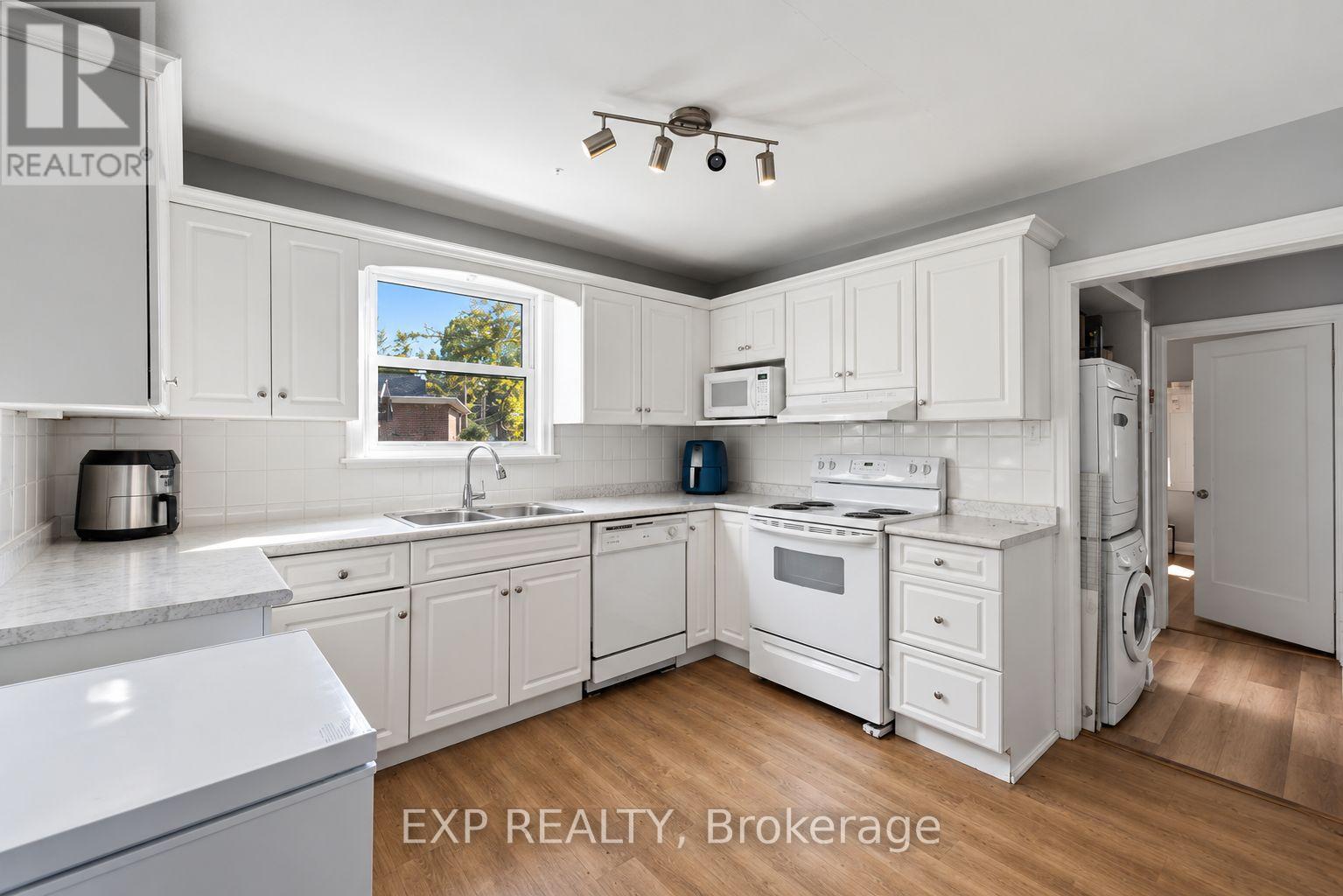 27 Hollywood Street S, Hamilton, Ontario  L8S 3A9 - Photo 10 - X13883584