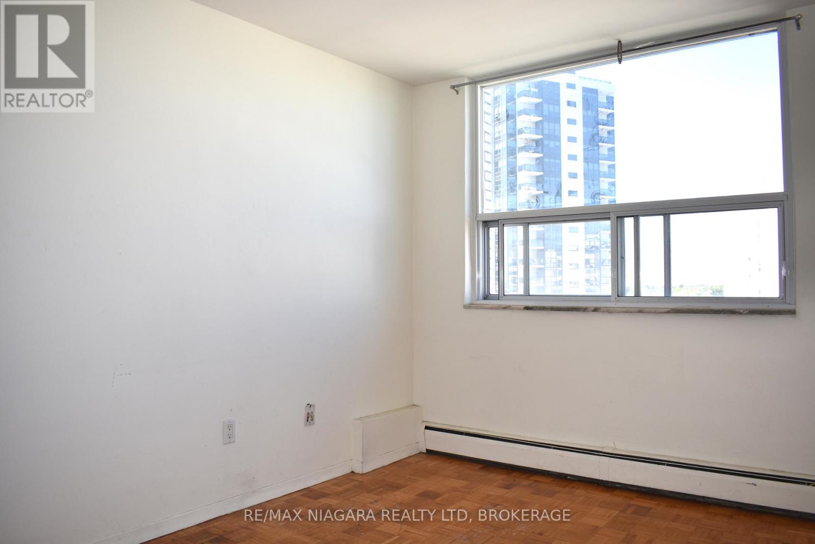 1002 - 35 Towering Heights Boulevard, St. Catharines, Ontario  L2T 3G8 - Photo 12 - X13883722