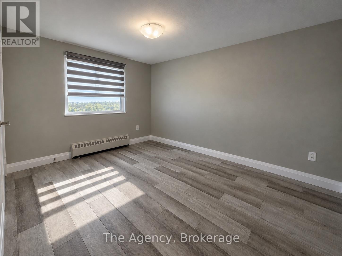 805 - 45 Paisley Boulevard W, Mississauga, Ontario  L5B 1E4 - Photo 11 - W13884148
