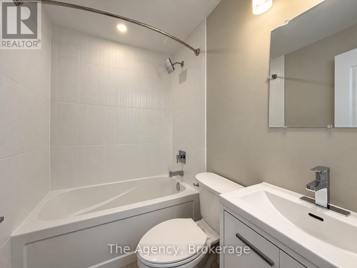 805 - 45 Paisley Boulevard W, Mississauga, Ontario  L5B 1E4 - Photo 13 - W13884148