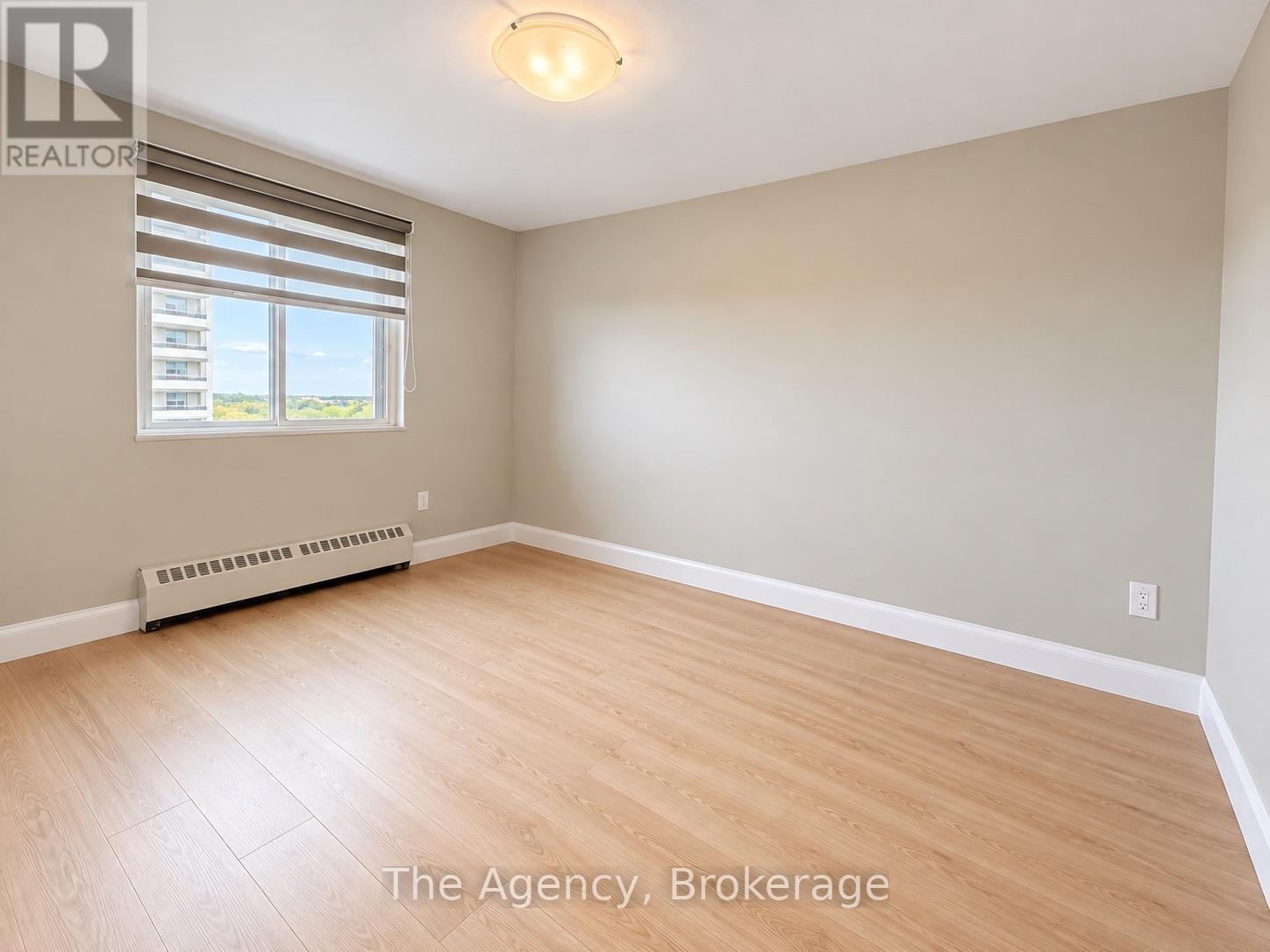905 - 45 Paisley Boulevard W, Mississauga, Ontario  L5B 1E4 - Photo 11 - W13884150