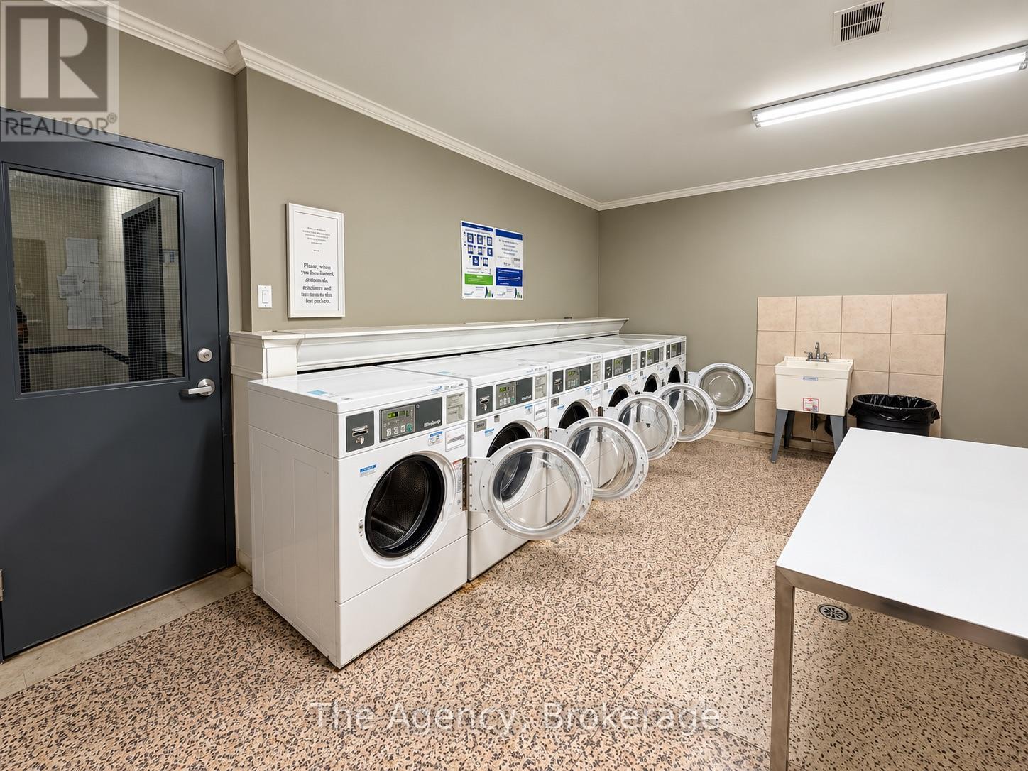 609 - 45 Paisley Boulevard W, Mississauga, Ontario  L5B 1E4 - Photo 14 - W13884152