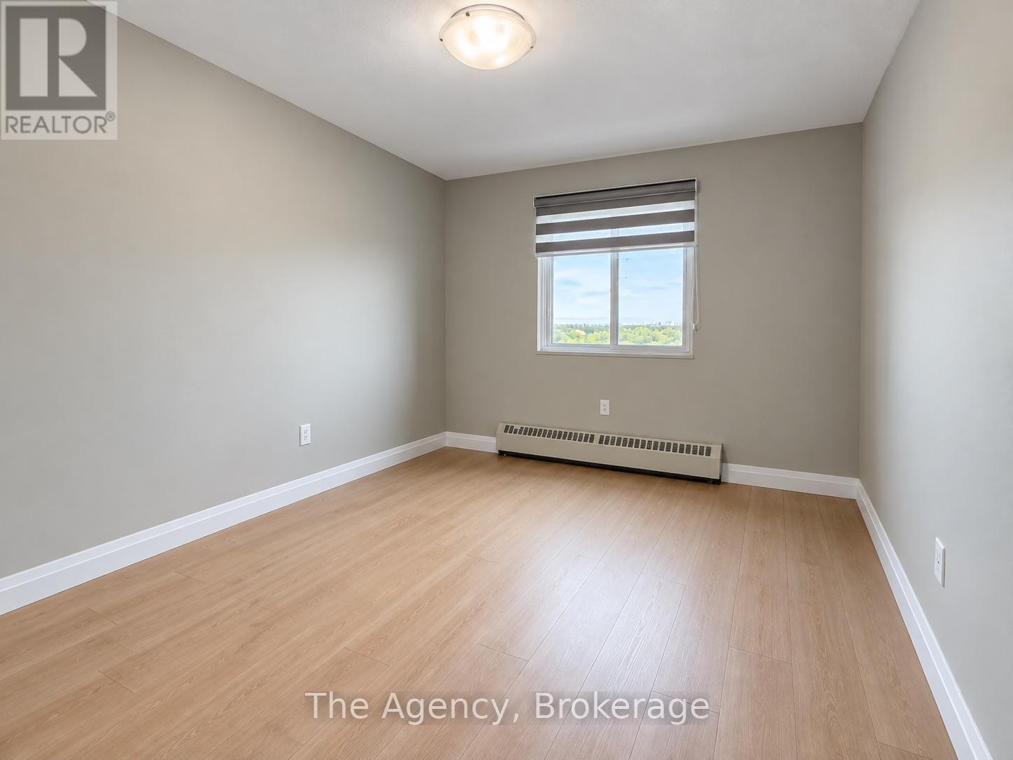 1009 - 45 Paisley Boulevard W, Mississauga, Ontario  L5B 1E4 - Photo 13 - W13884158