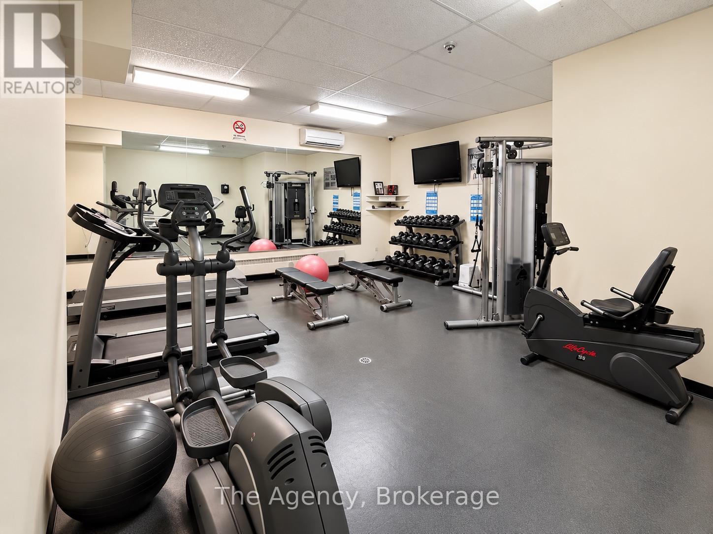 1009 - 45 Paisley Boulevard W, Mississauga, Ontario  L5B 1E4 - Photo 16 - W13884158