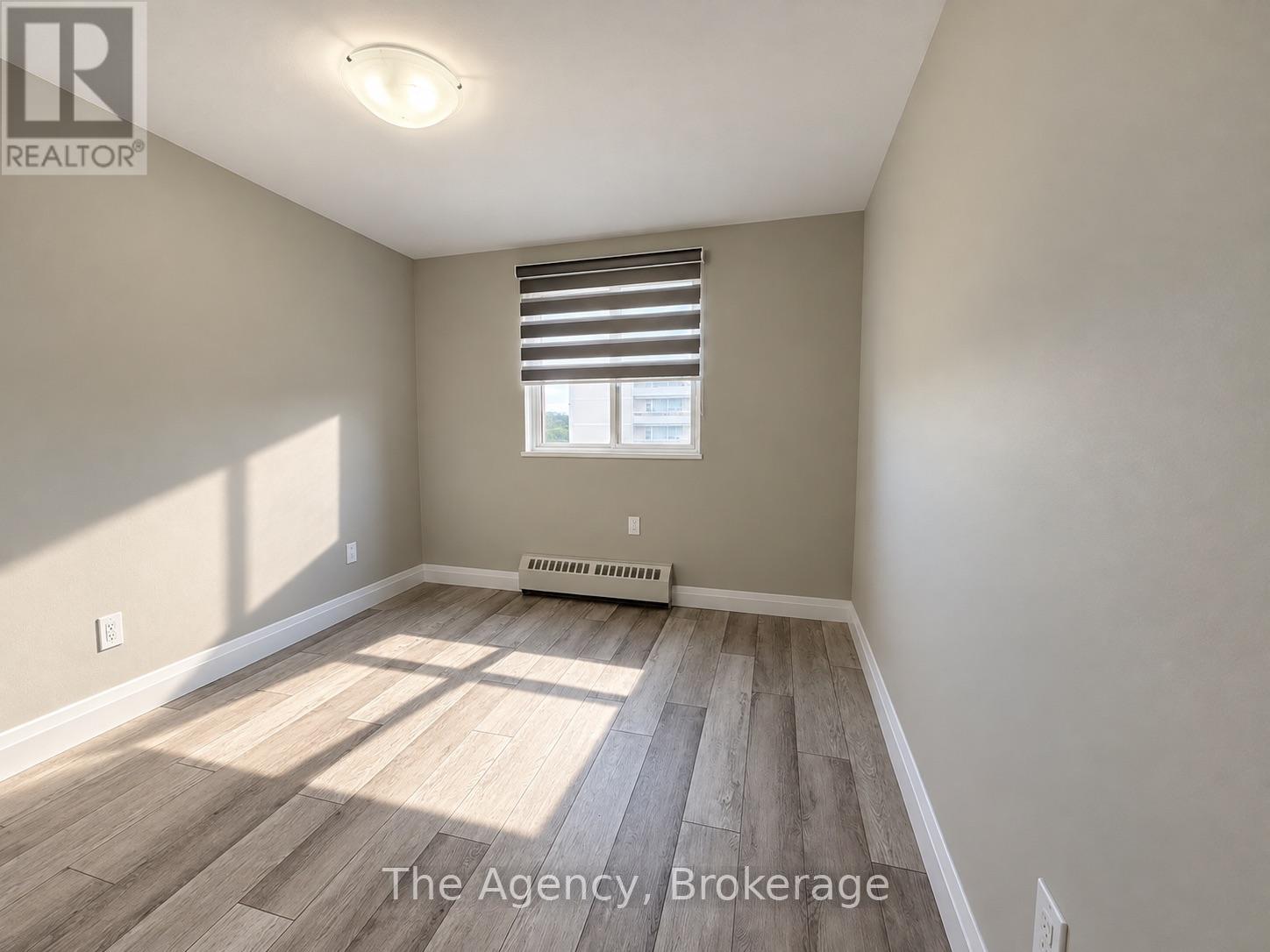 701 - 45 Paisley Boulevard W, Mississauga, Ontario  L5B 1E4 - Photo 10 - W13884162