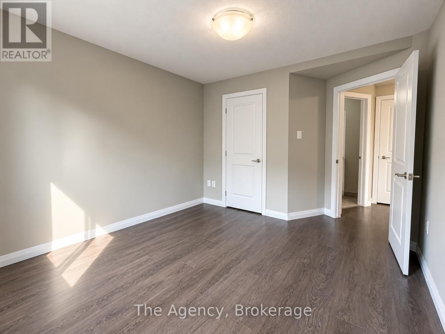 304 - 45 Paisley Boulevard W, Mississauga, Ontario  L5B 1E4 - Photo 10 - W13884164