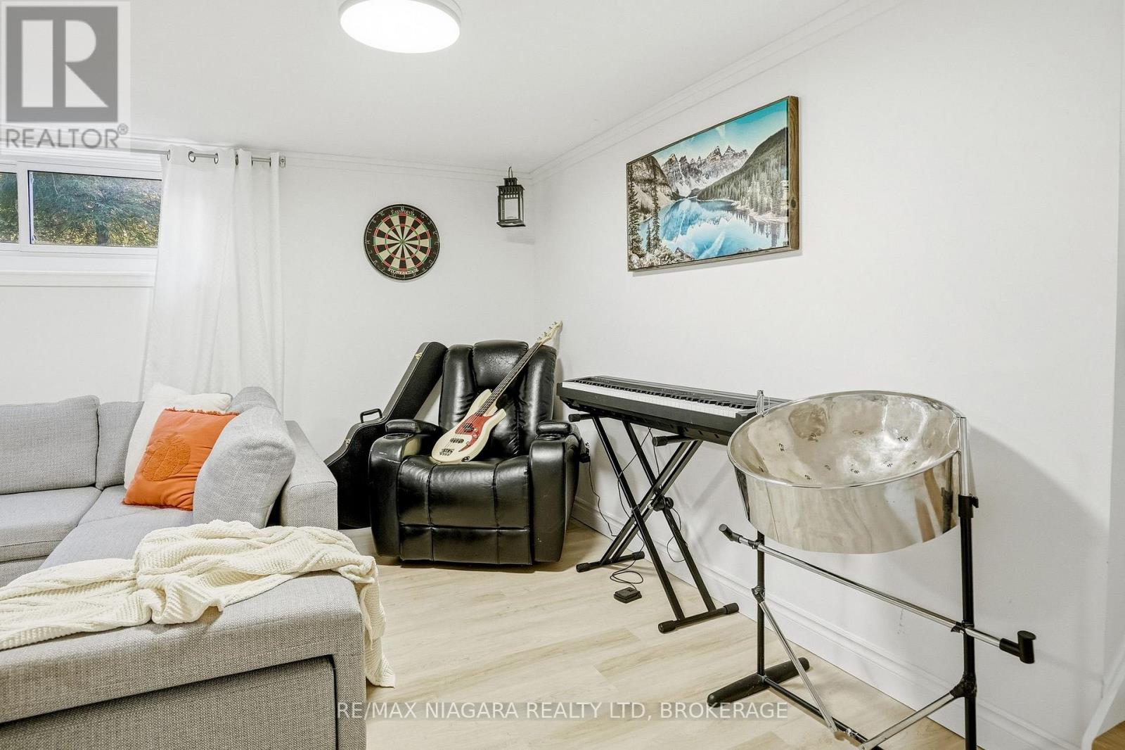 6470 Gore Street, Niagara Falls, Ontario  L2J 1Y1 - Photo 32 - X13884342